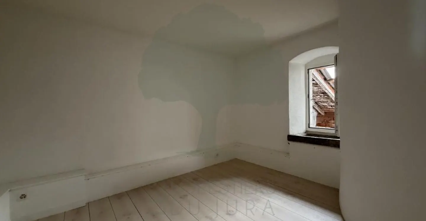 Character apartment with 4.5 rooms in the old town of Porrentruy - Photo 4 of 7
