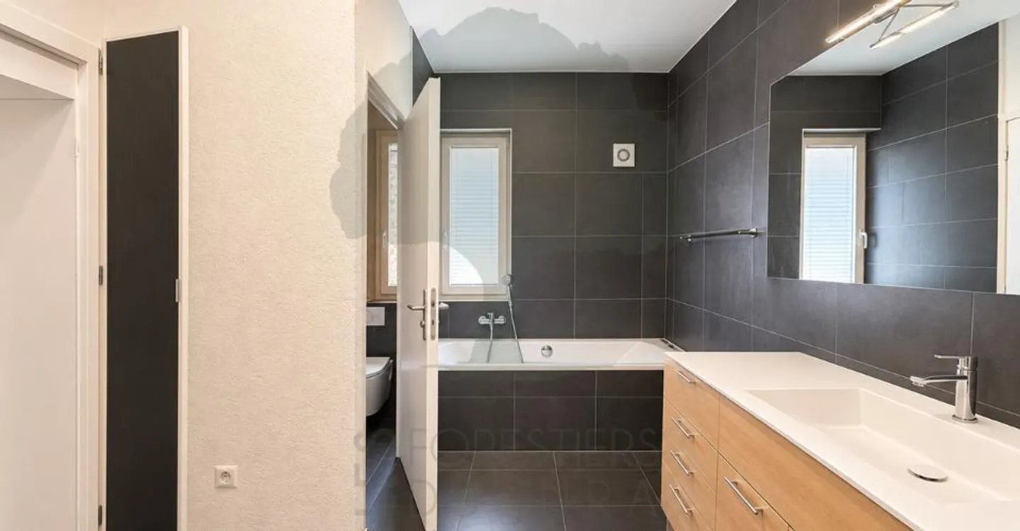 Character apartment with 4.5 rooms in the old town of Porrentruy - Photo 5 of 7