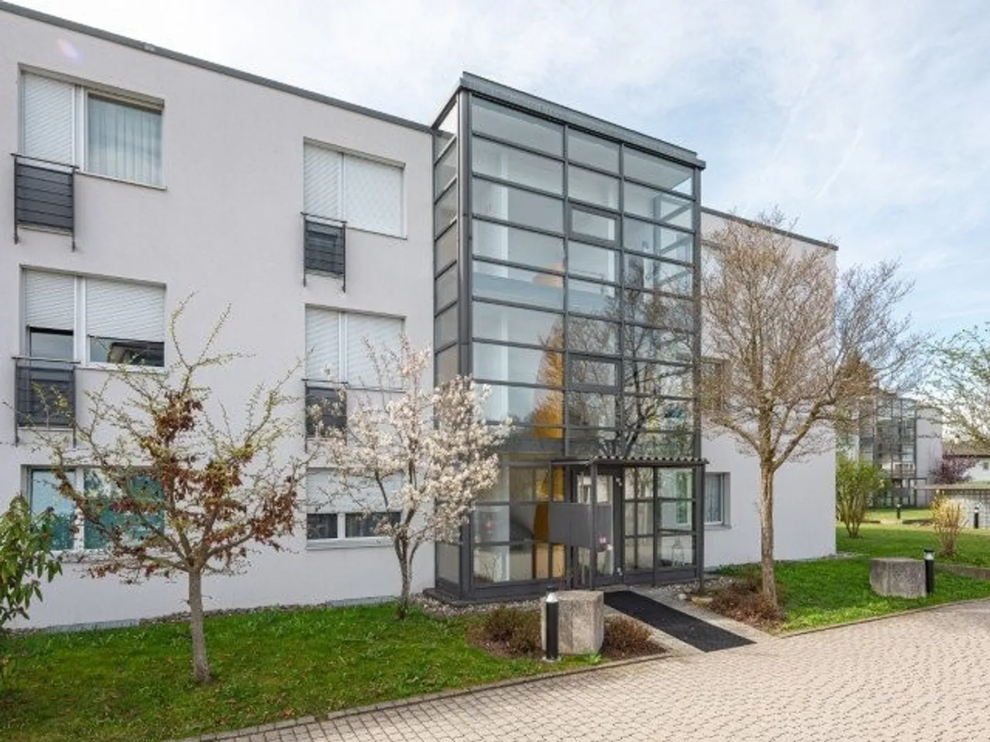 For rent without deposit - Bright accommodation with large balcony - Photo 1 of 10