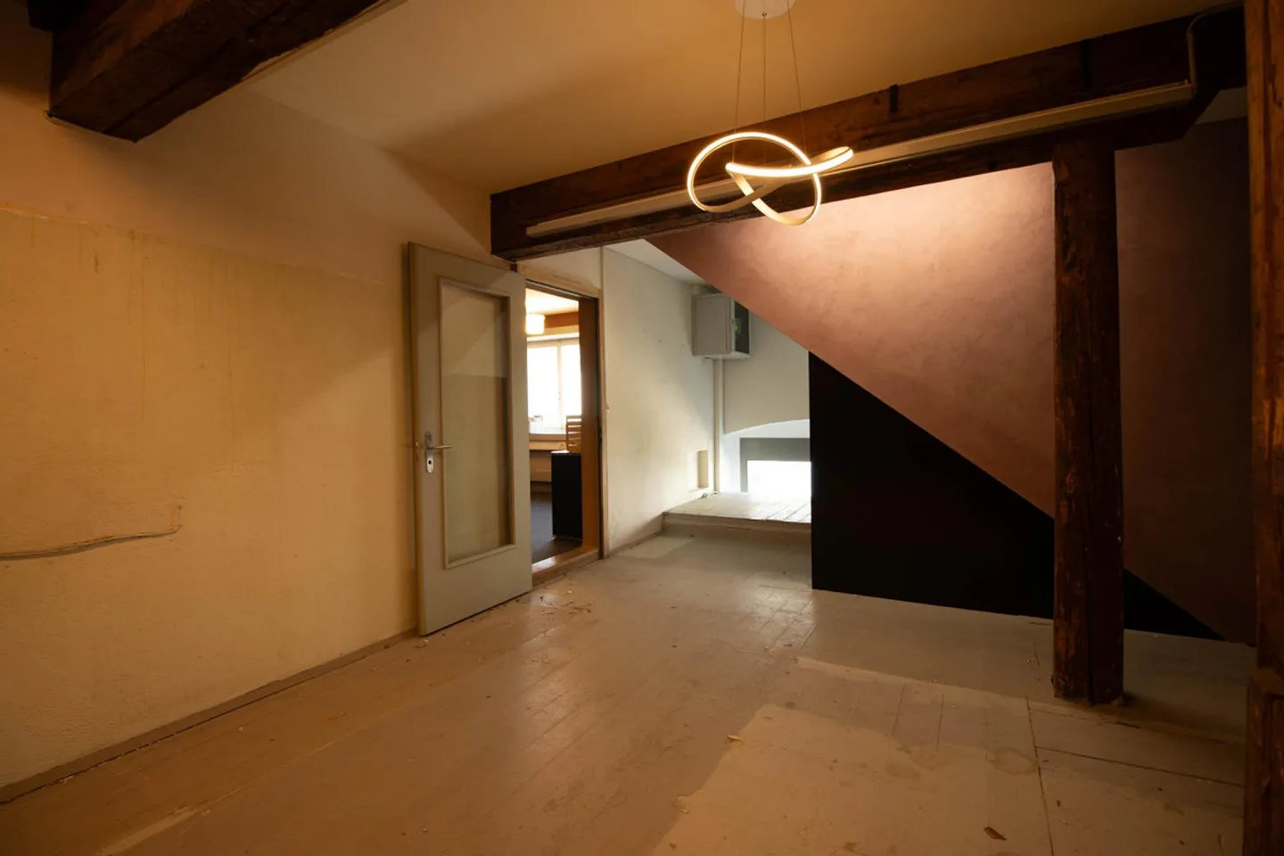 Versatile commercial space for rent in Uster - Photo 5 of 8