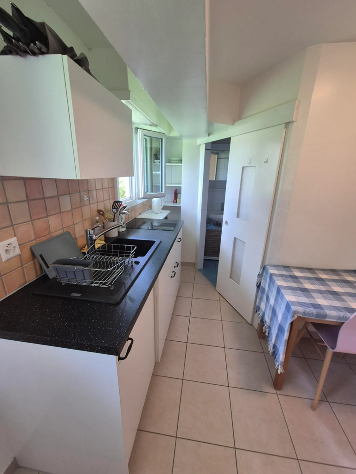 Charming Ground Floor Studio - Photo 4 of 5