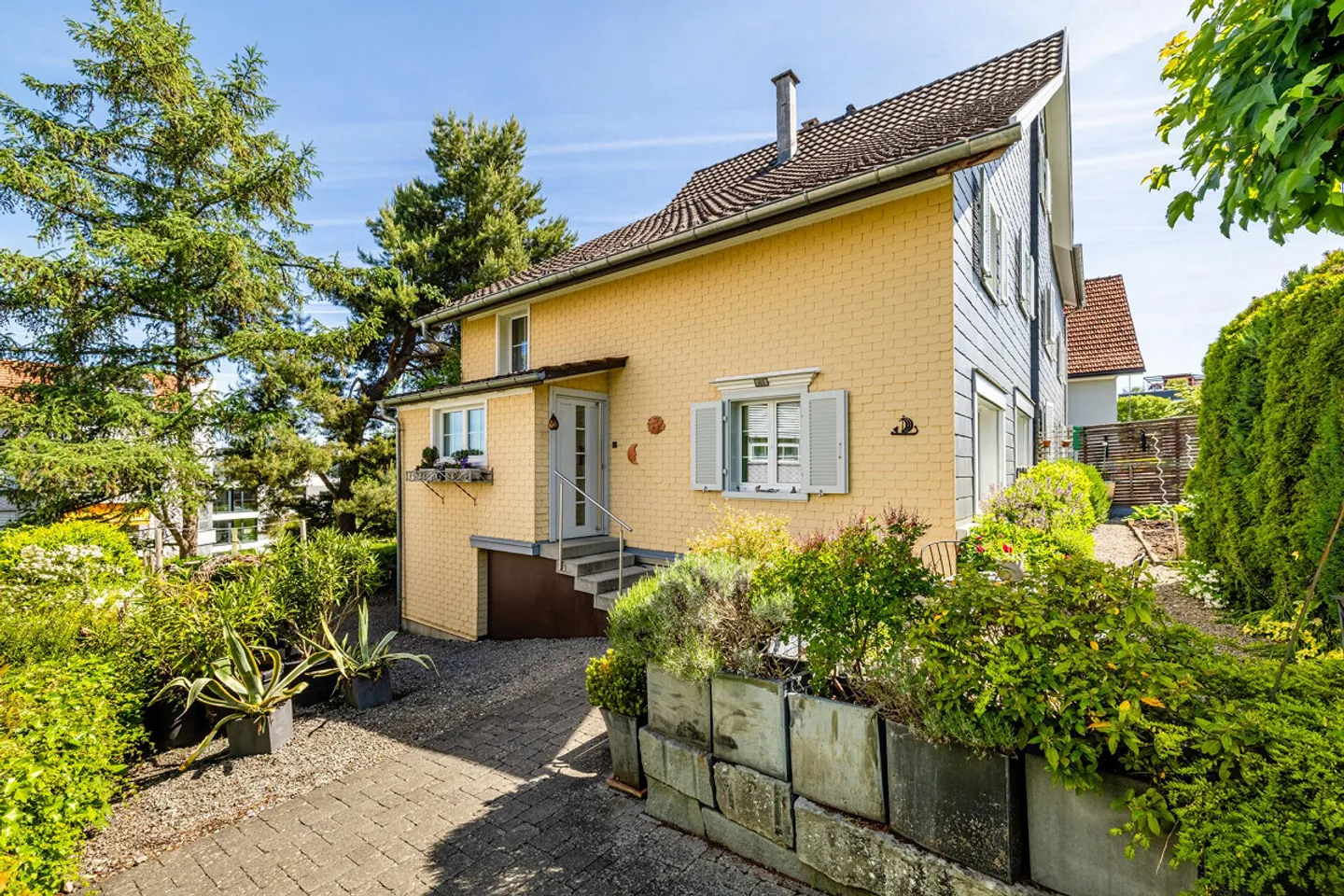 Lovingly maintained semi-detached single-family house at Rorschacherberg - Photo 3 of 15