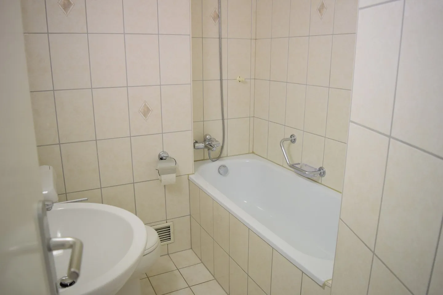 Luminoso appartamento di 3 stanze vicino al Biozentrum di Basilea - Foto 5 di 9