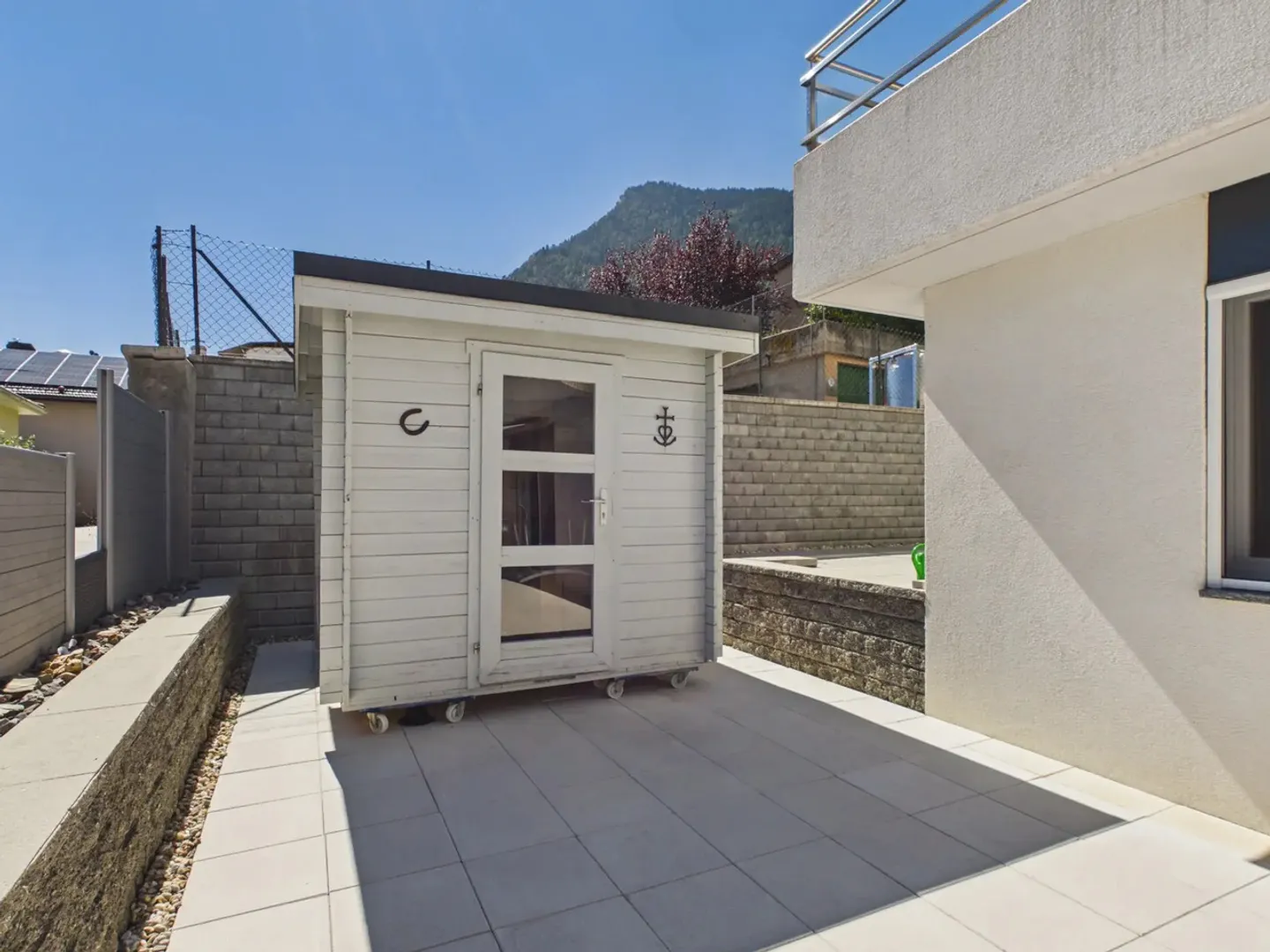 Beau 3,5 pces avec 75m2 d’extérieur sur Les Terrasses de l’Ardève - Photo 11 sur 14