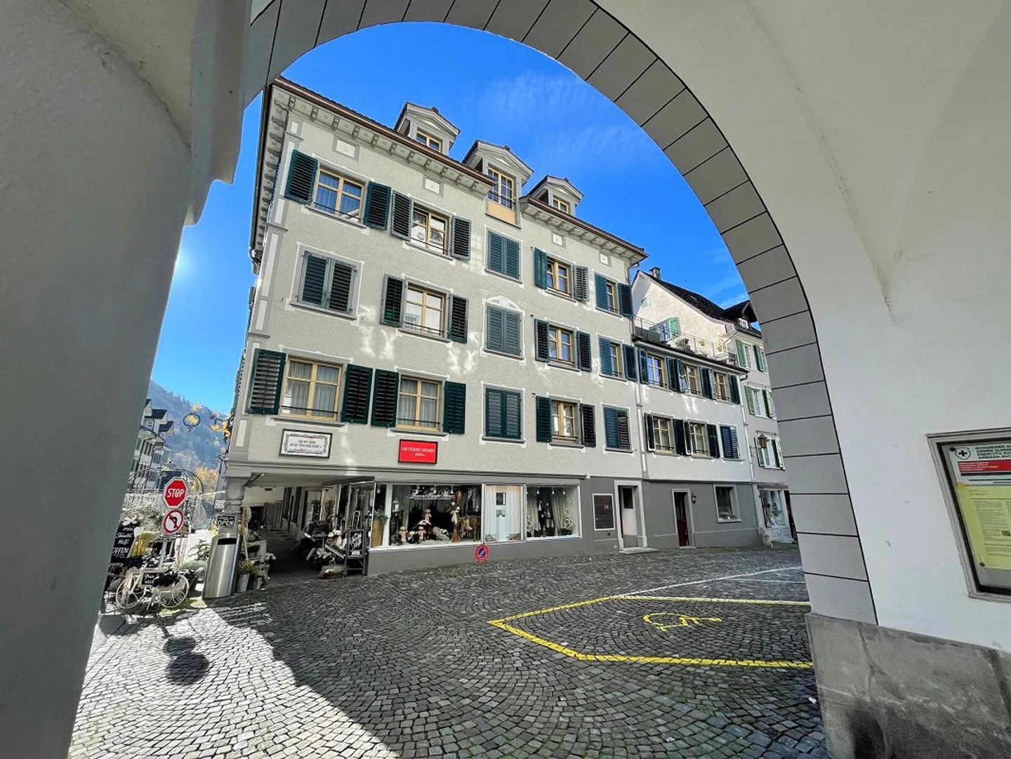 Retail space in prime location in the center of Lichtensteig for spring - Photo 9 of 20