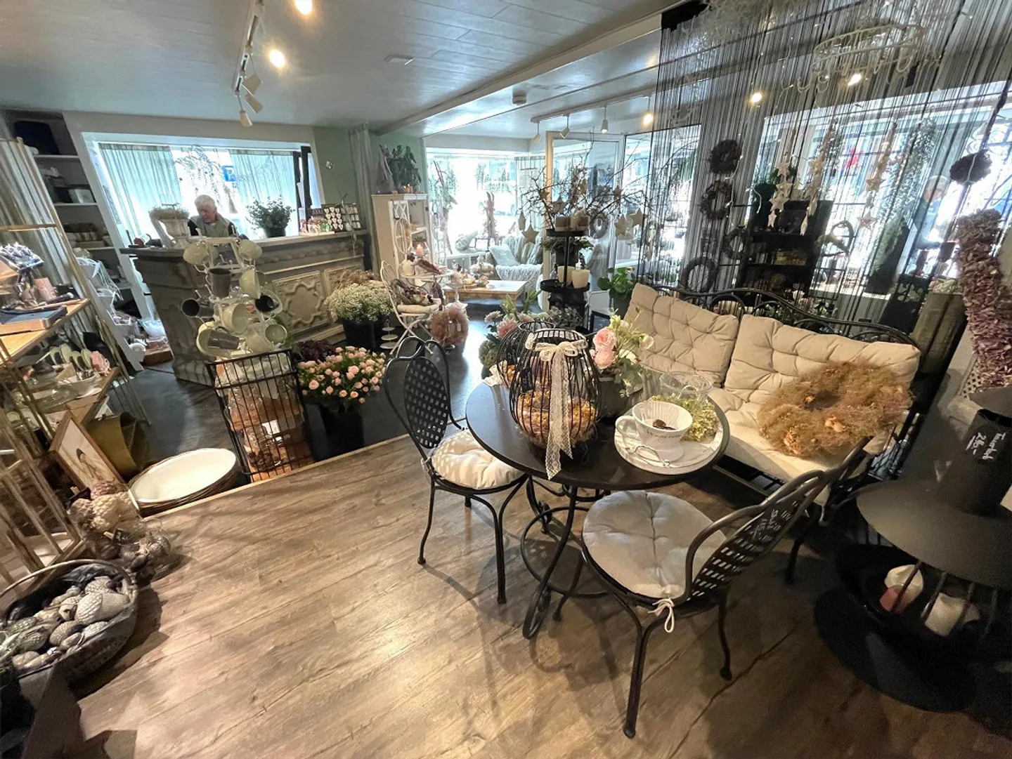 Retail space in prime location in the center of Lichtensteig for spring - Photo 10 of 20