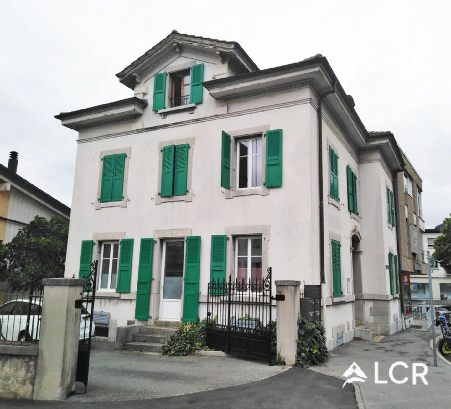 Two Magnificent Commercial Spaces in the Heart of Aigle - Photo 1 of 7
