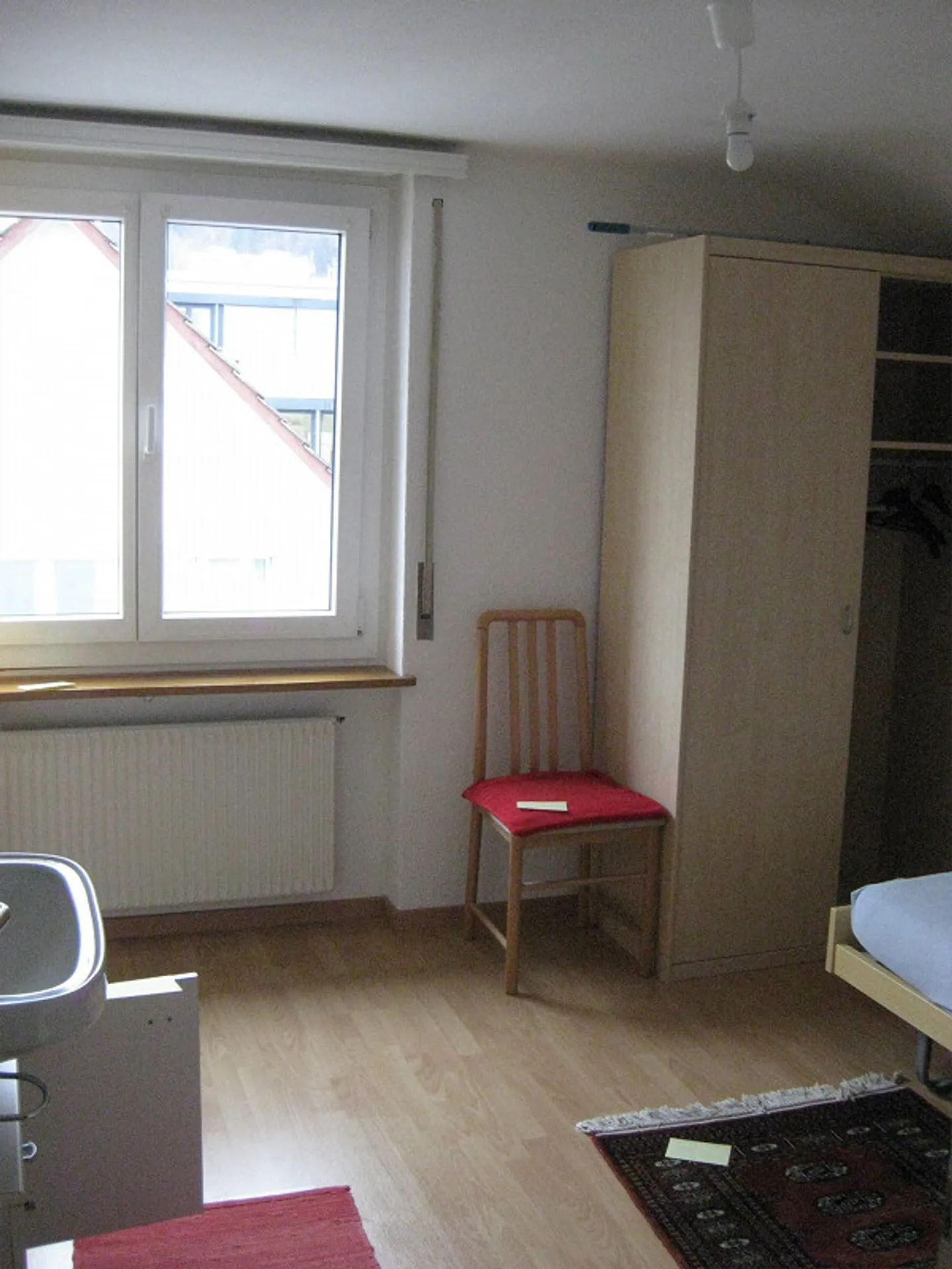 Charmantes Mansardenzimmer in Chur - Foto 3 von 3