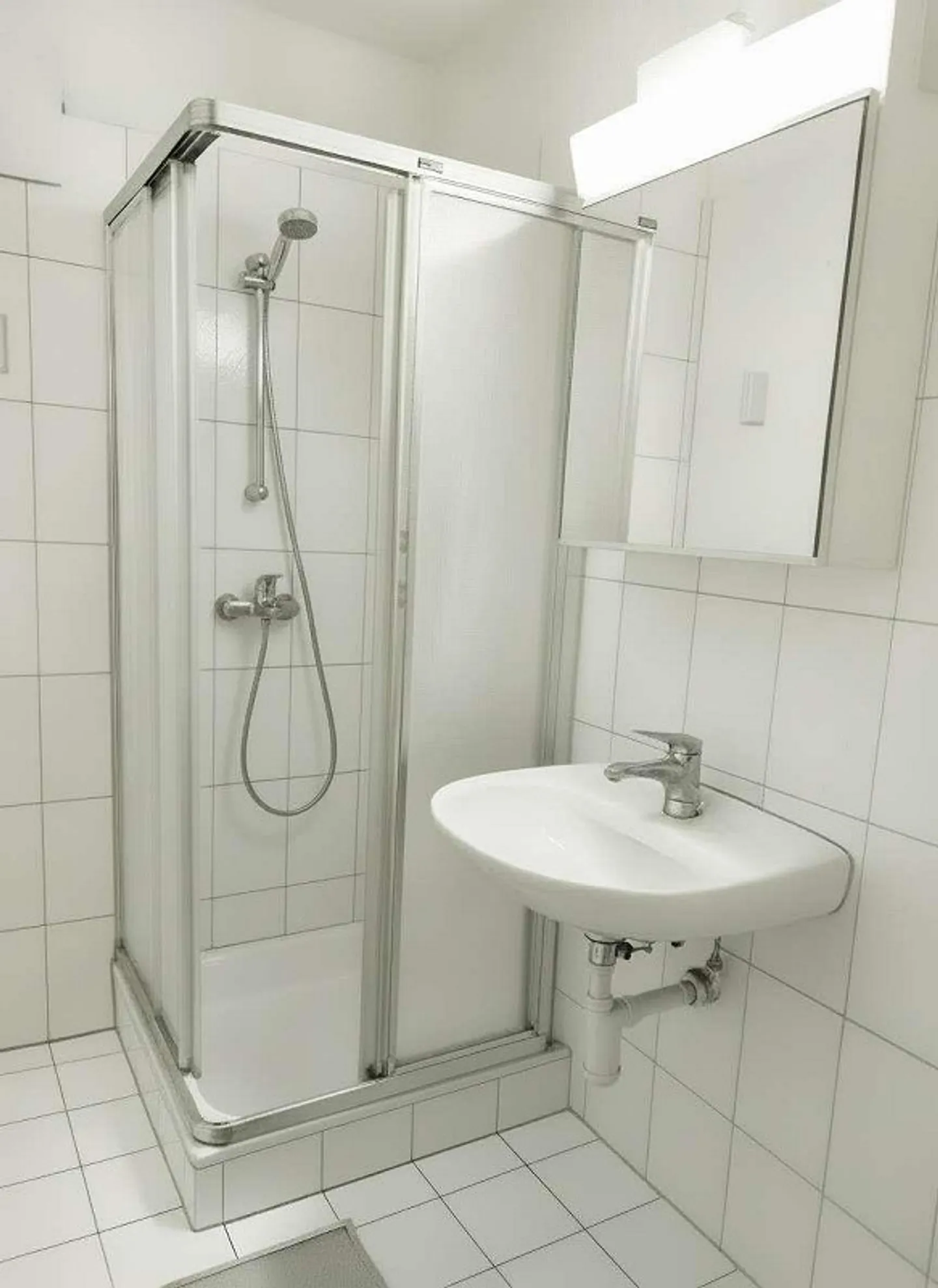 2.5-Room Apartment with Room for Ideas - Photo 4 of 5