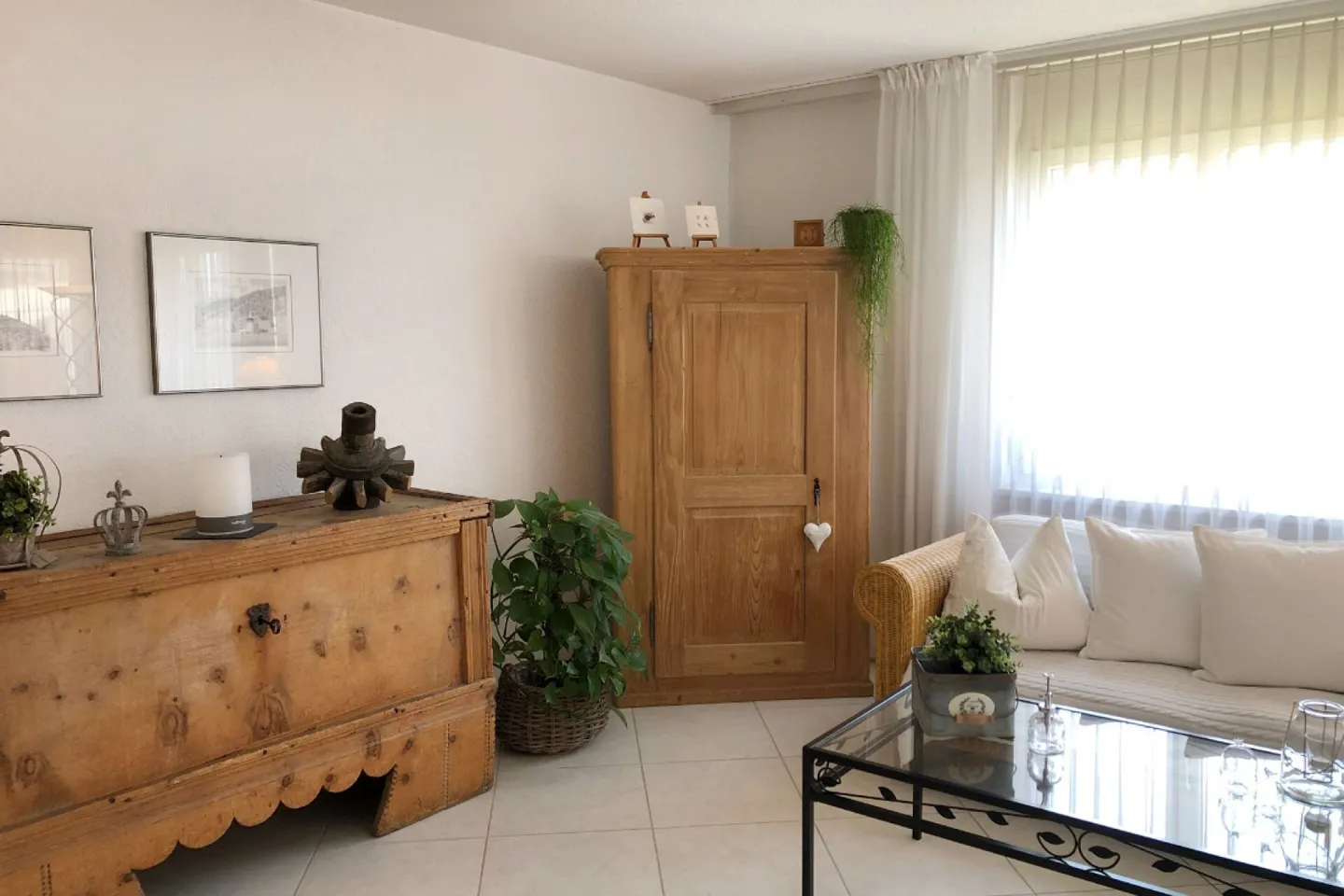 Familienfreundliche Wohnung mit Balkon und Tiefgaragenparkplatz - Foto 3 di 8