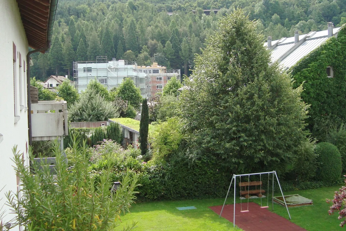 Familienfreundliche Wohnung mit Balkon und Tiefgaragenparkplatz - Foto 7 di 8