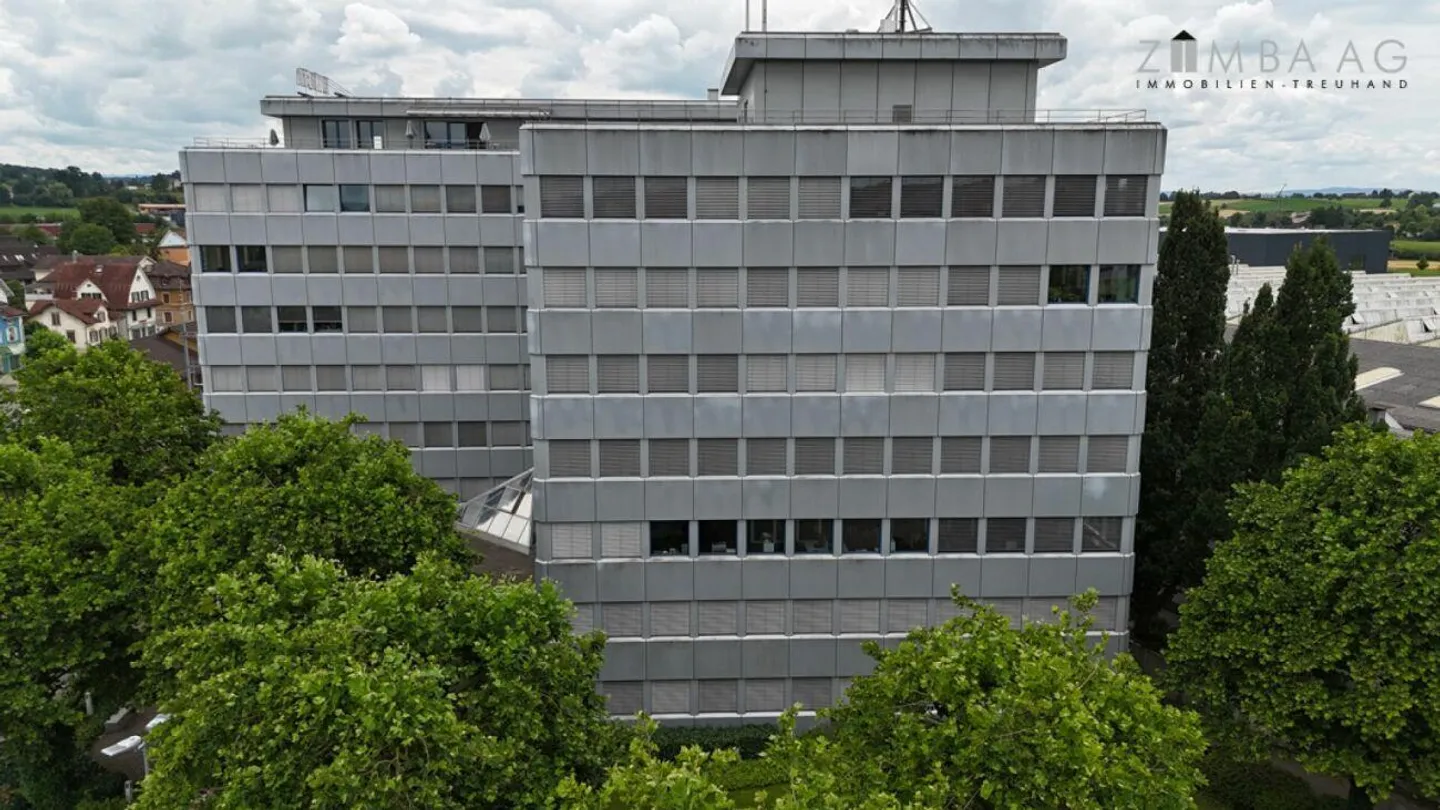 In Lista Tower: Commercial Space 3rd Floor, 105 m² - Photo 2 of 10