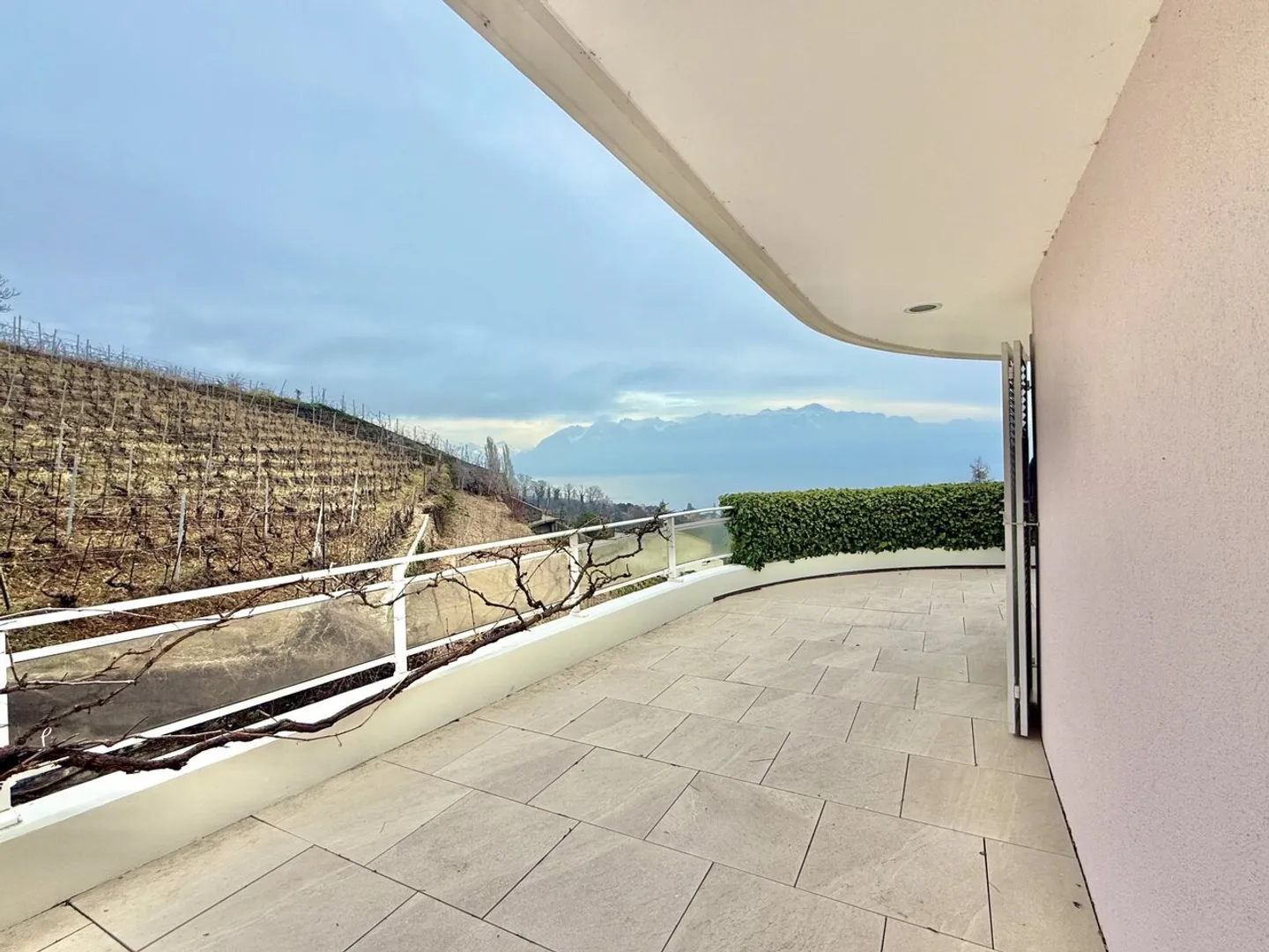 Villa Architecturale avec Vue - Photo 4 sur 13