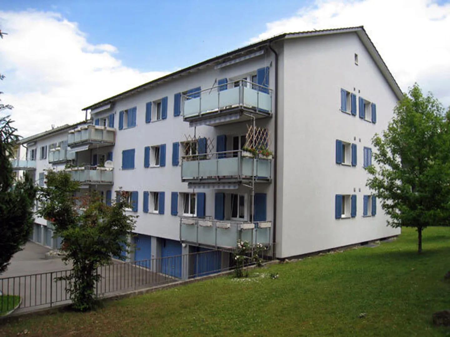 Box de garage à louer - Photo 2 sur 2