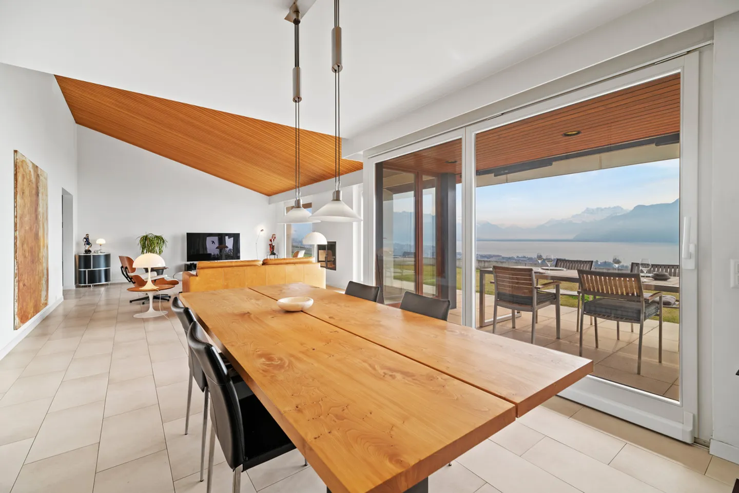 Rare villa d'architecte, vue spectaculaire, vignes à Corseaux - Photo 7 sur 15