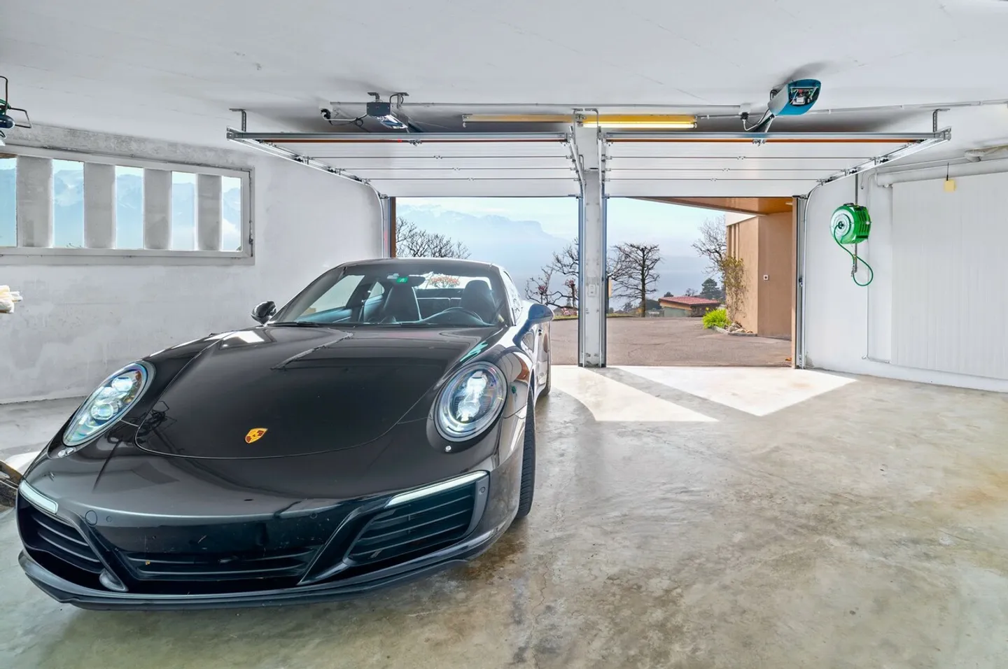 Rare villa d'architecte, vue spectaculaire, vignes à Corseaux - Photo 14 sur 15