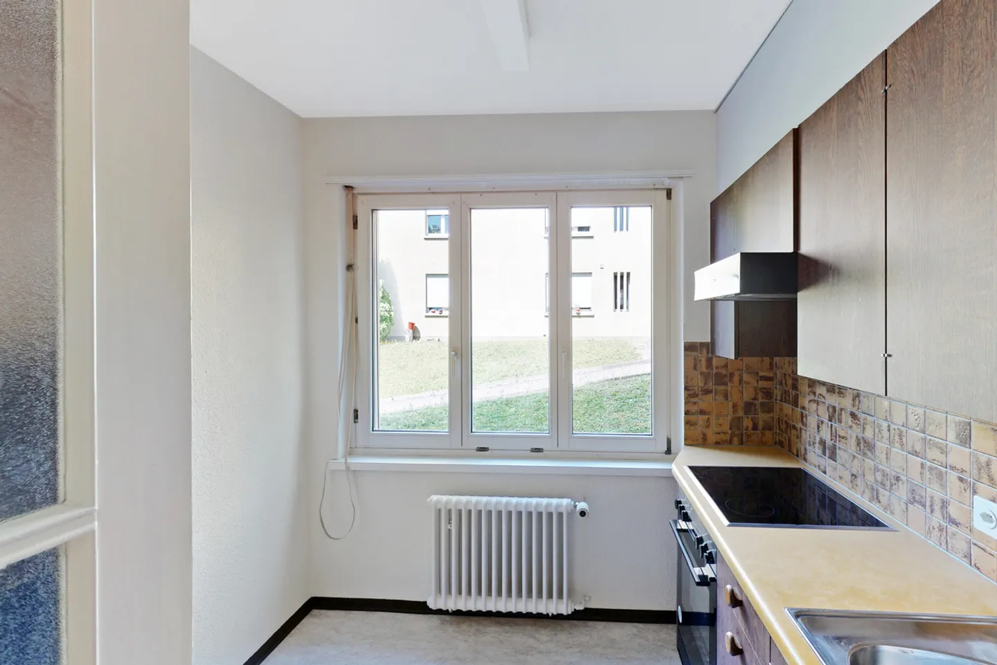 Charming Garden Apartment - 1 Year Limited - Photo 12 of 13