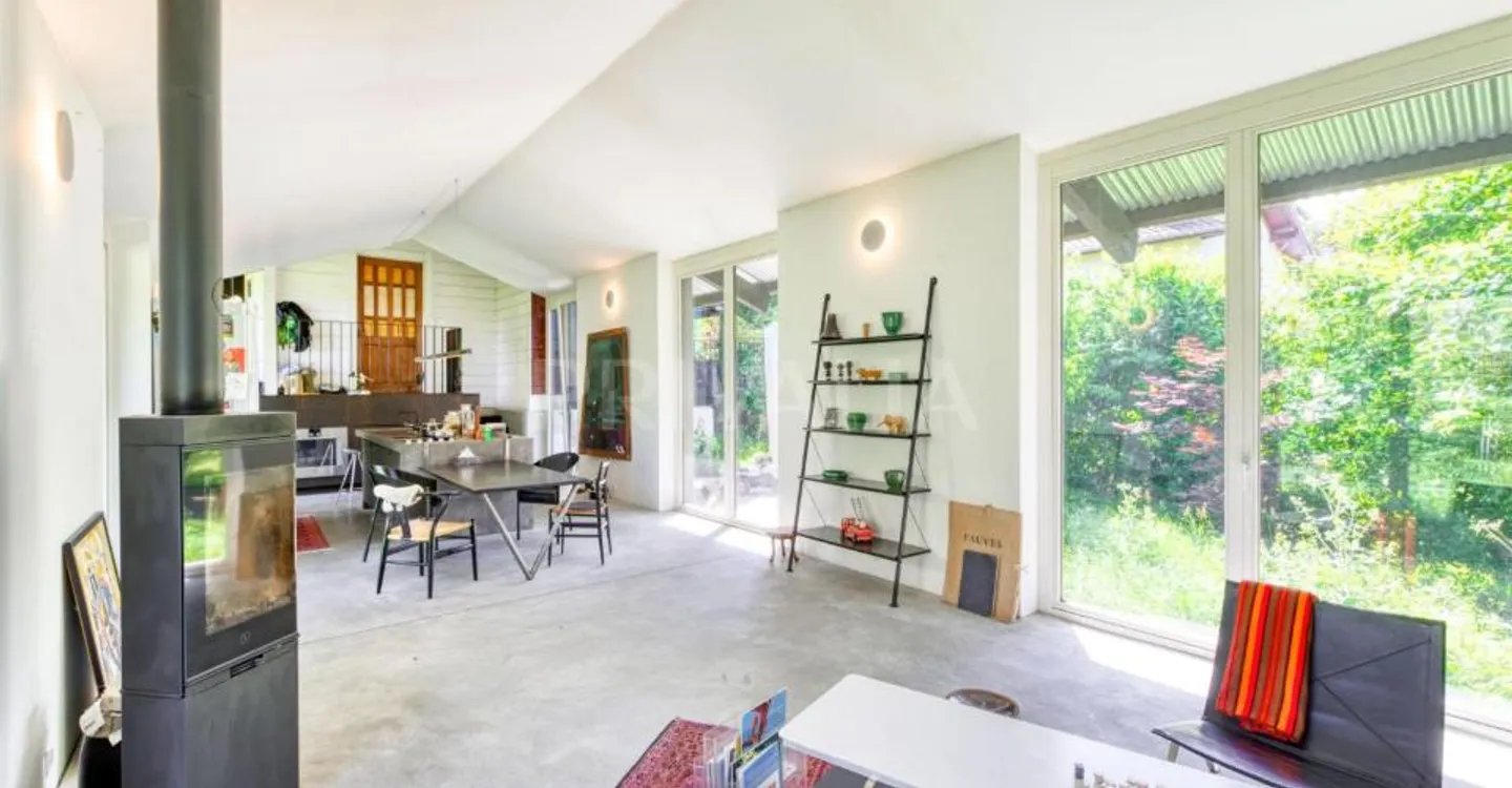 In esclusiva: Villa unifamiliare su un piano con studio indipendente, lotto di oltre 1.000 m2 - Foto 2 di 5