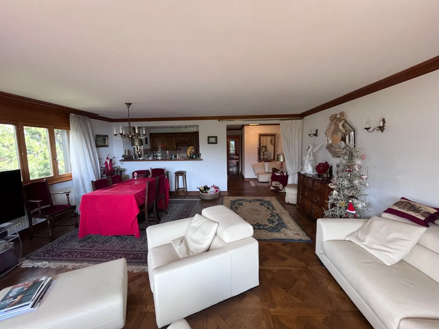 The Paradise, 3.5 Rooms, 1st Floor - Photo 3 of 13