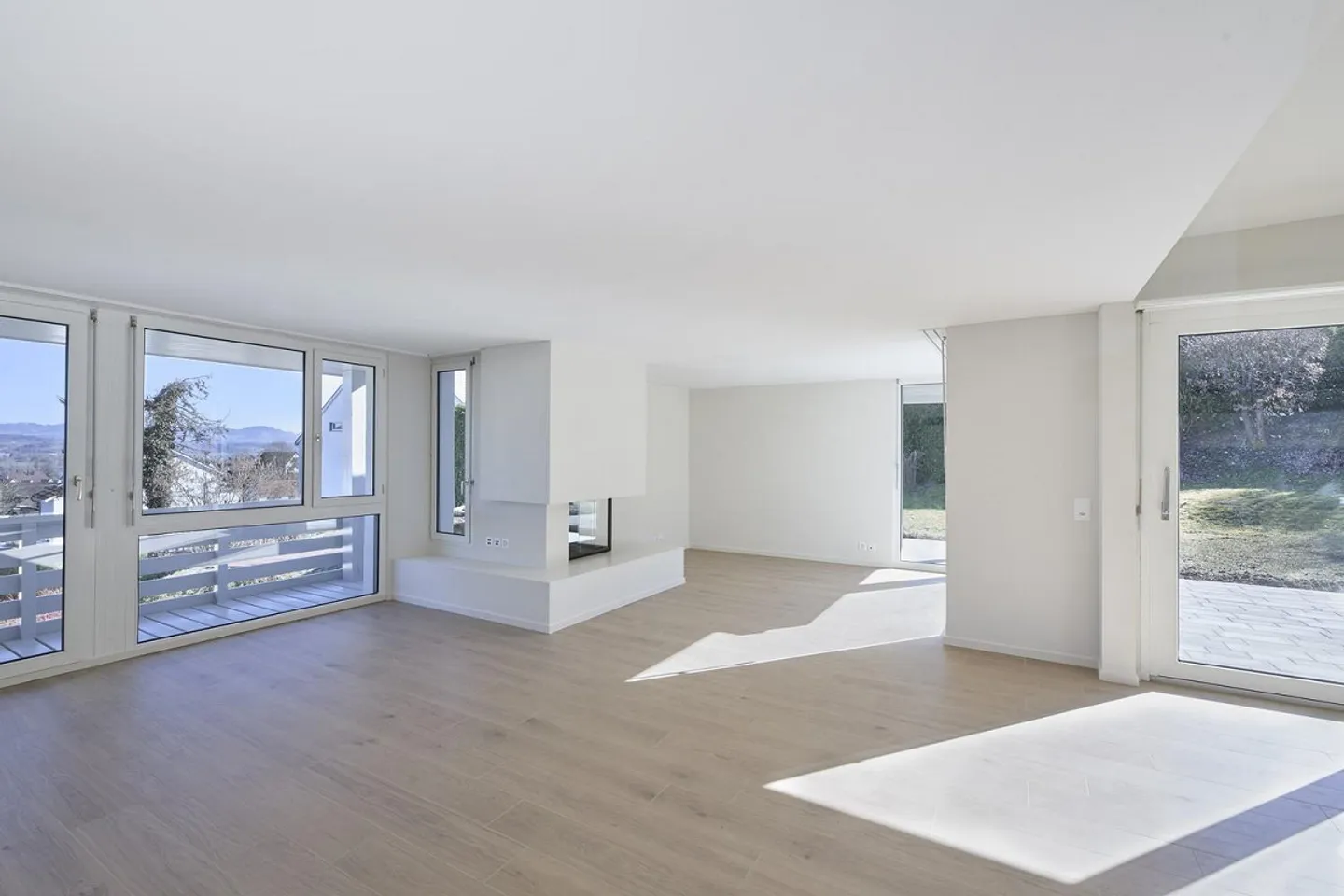 Detached 6½-room single-family house with style and large garden - Photo 2 of 13