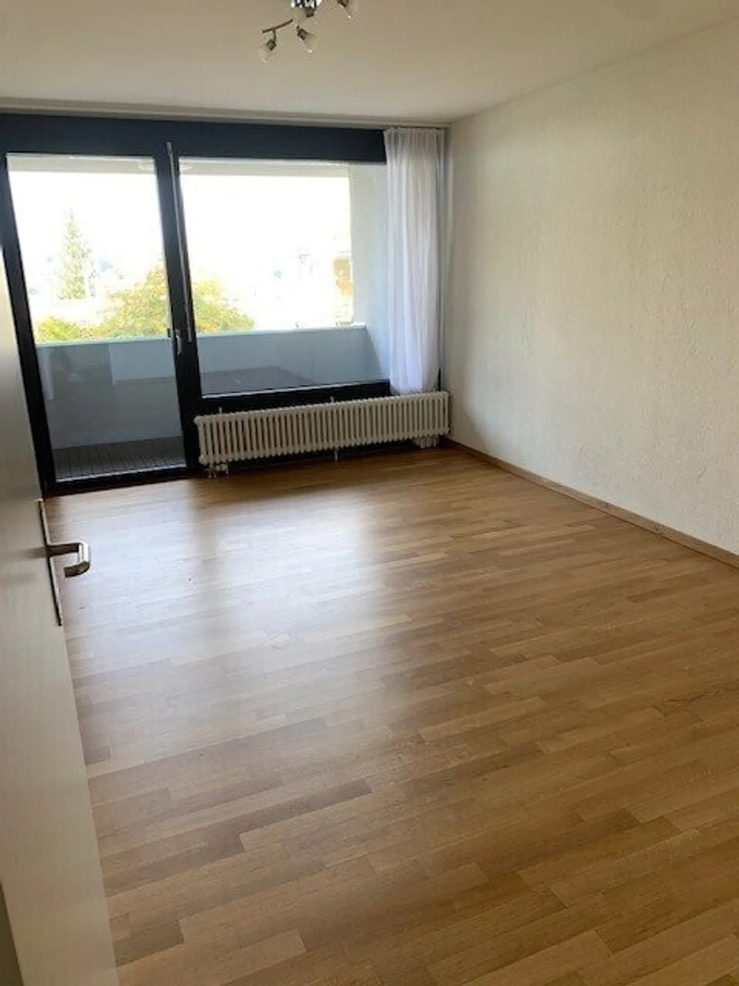 Moderne Wohnung mit Stadtblick - Foto 3 von 6