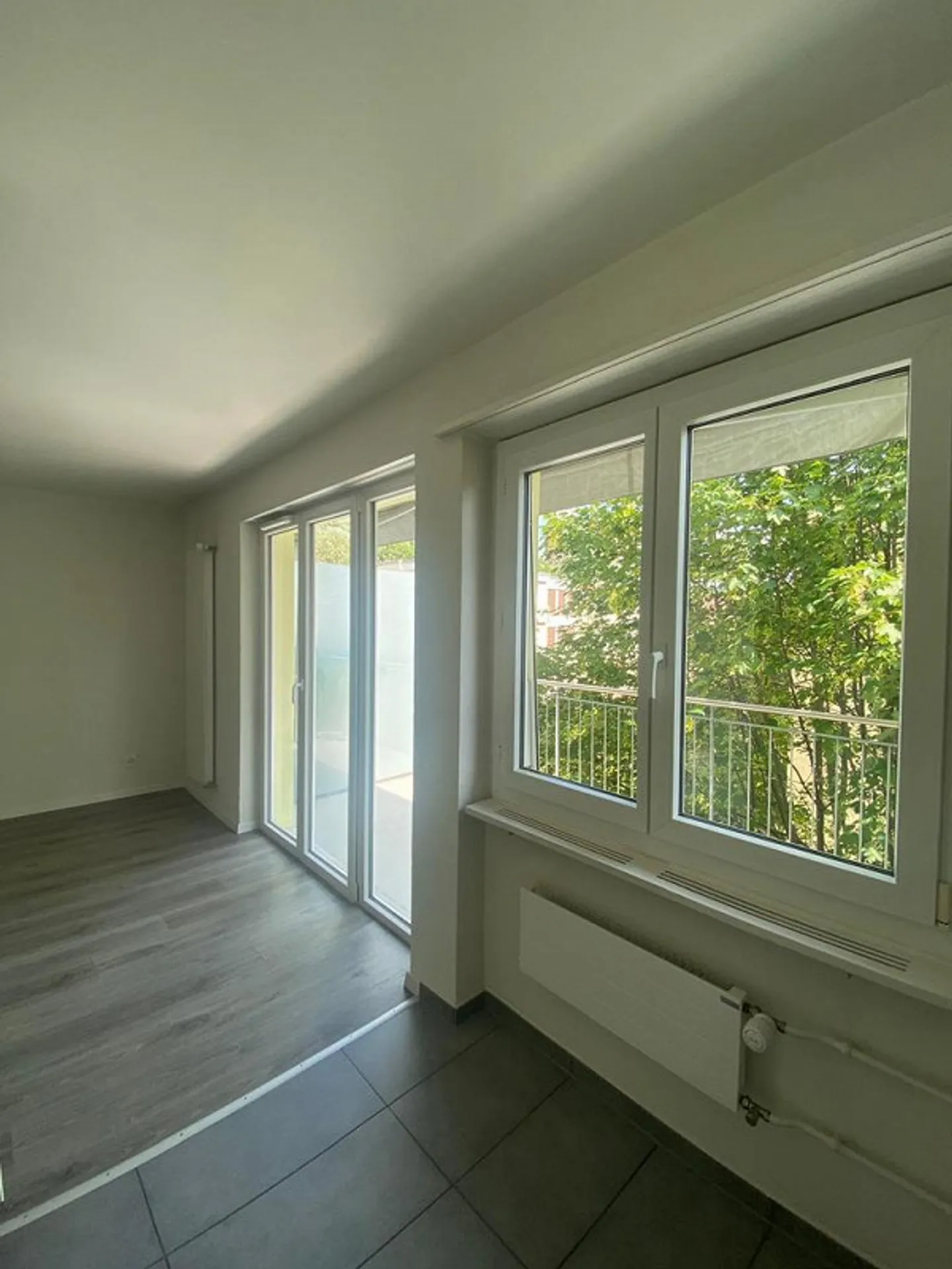 Appartamento luminoso di 2,5 locali al 1° piano / Promozione affitto - Foto 2 di 8