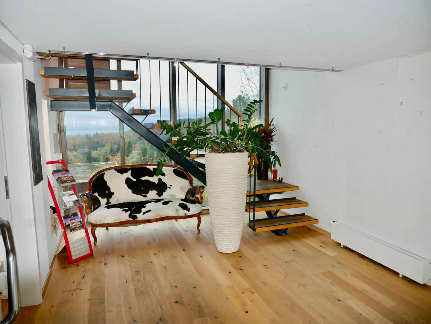 Multi-family house or generational house with a separate apartment - Photo 4 of 24