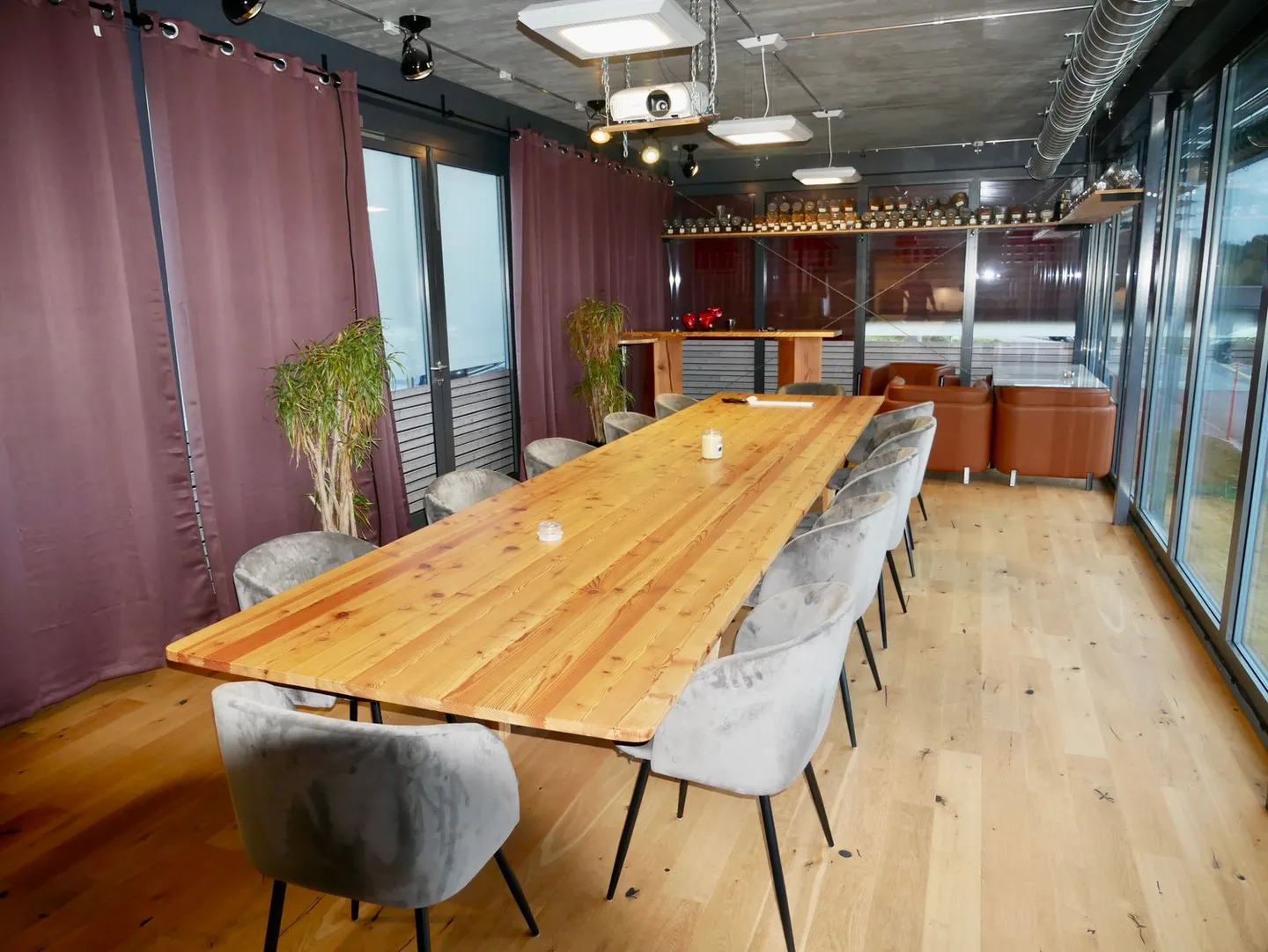 Multi-family house or generational house with a separate apartment - Photo 5 of 24