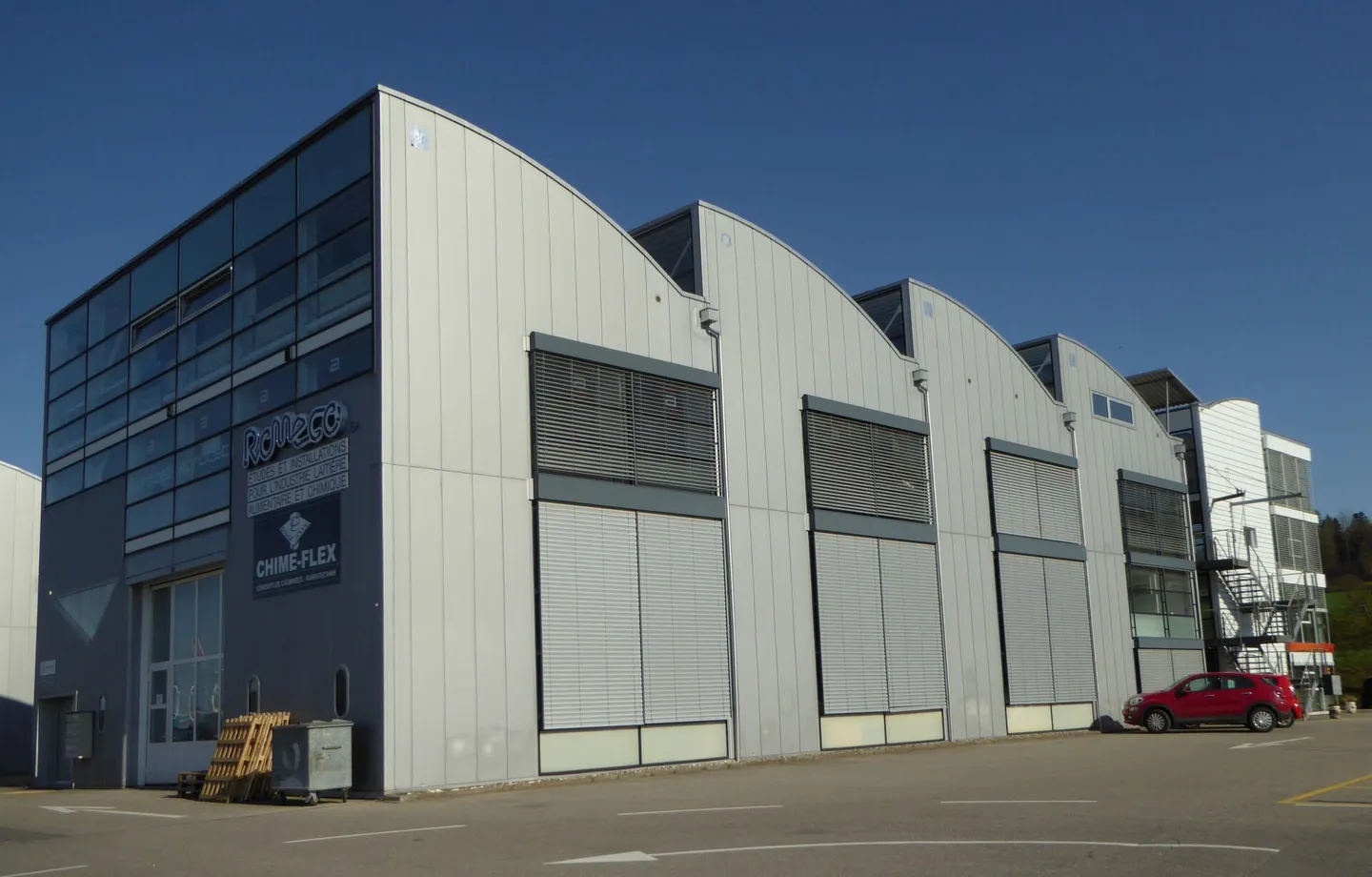 IDEALE PER SHOWROOM O KMU - Foto 5 di 5