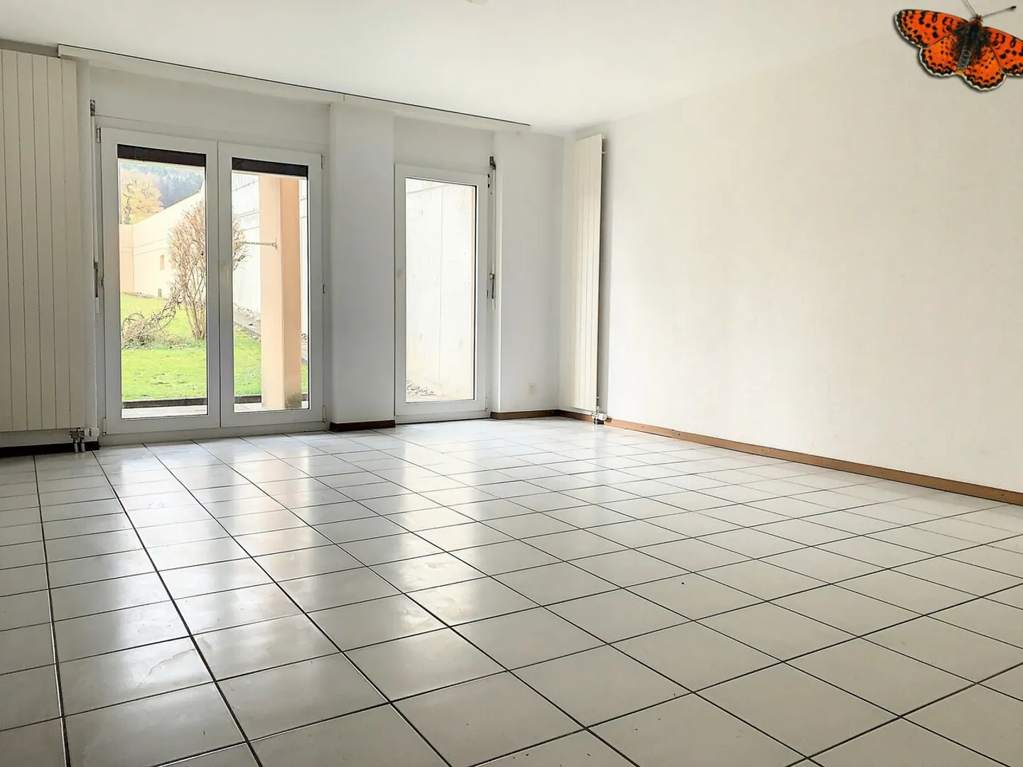 Charming Ground-Floor Apartment - Photo 3 of 8