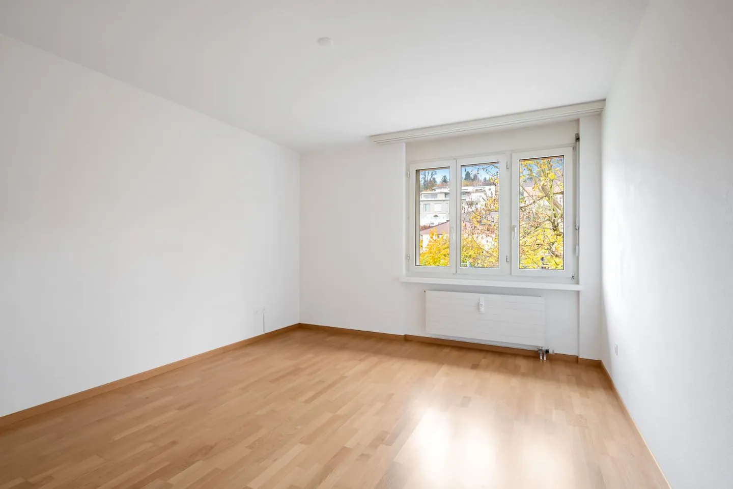 Helle Wohnung mit Garten - Foto 3 von 7