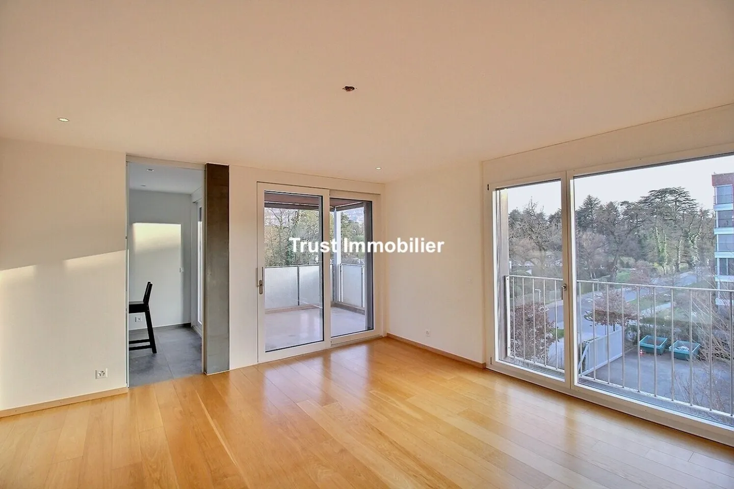 Appartement moderne avec vue Salève - Photo 5 sur 13