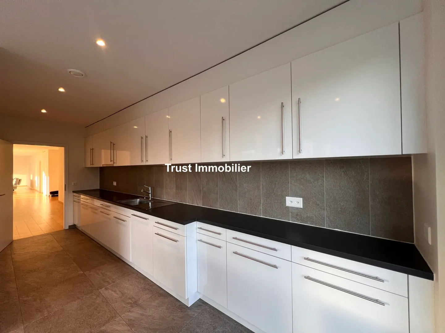 Appartement moderne avec vue Salève - Photo 8 sur 13