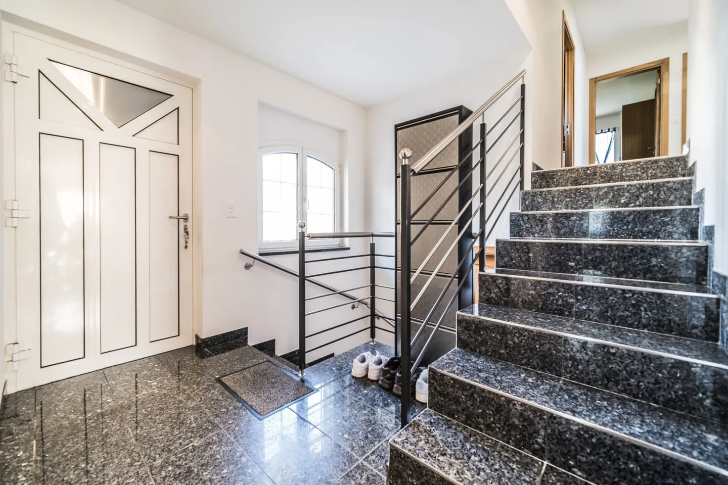 Magnificent individual villa for sale in Charrat - calm, comfort, and charm guaranteed! - Photo 8 of 20