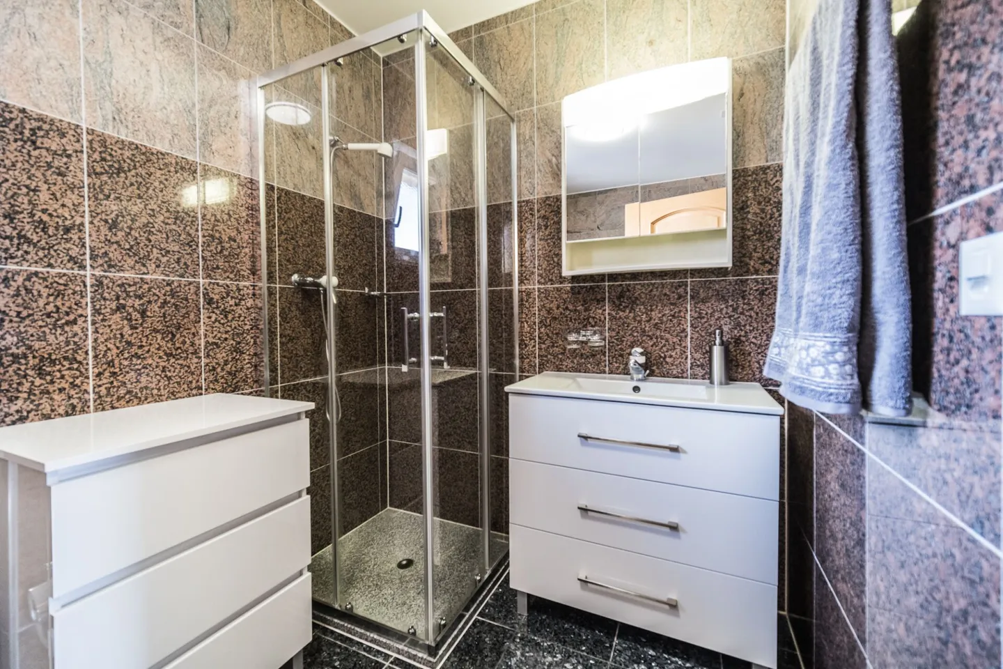 Magnificent individual villa for sale in Charrat - calm, comfort, and charm guaranteed! - Photo 17 of 20