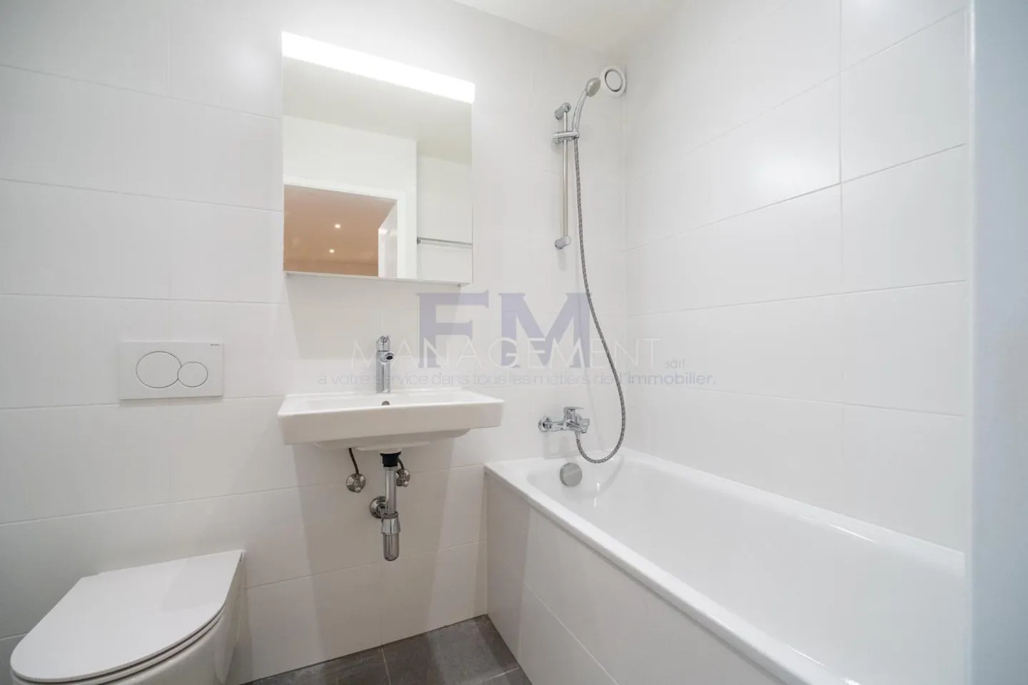 Avenue Petit-Senn ? 3 camere di circa 44 m² al piano terra - Foto 9 di 13