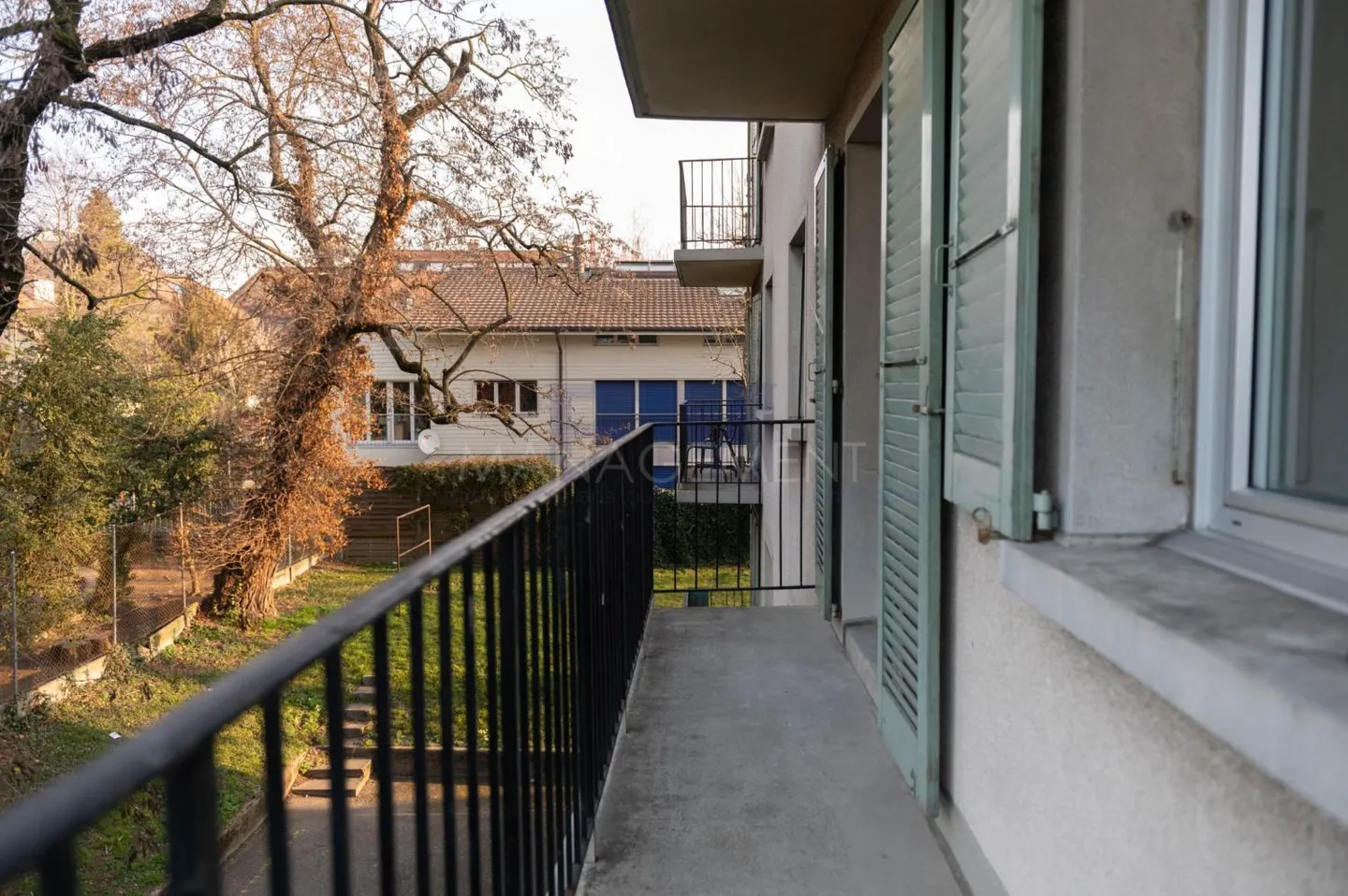 Avenue Petit-Senn ? 3 camere di circa 44 m² al piano terra - Foto 10 di 13