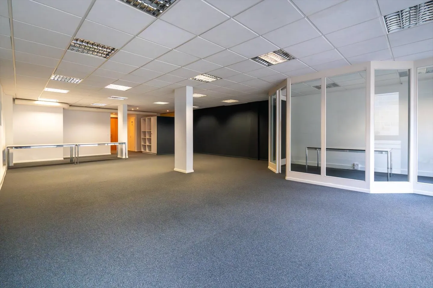 Centro di Losanna in una strada pedonale, molto bel spazio modulabile di 135 m2 in altezza - Foto 5 di 5