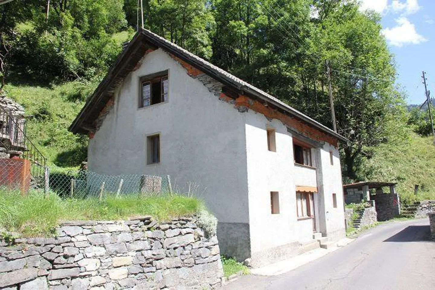 Maison individuelle de 5 1/2 pièces avec espace jardin - Photo 1 sur 21