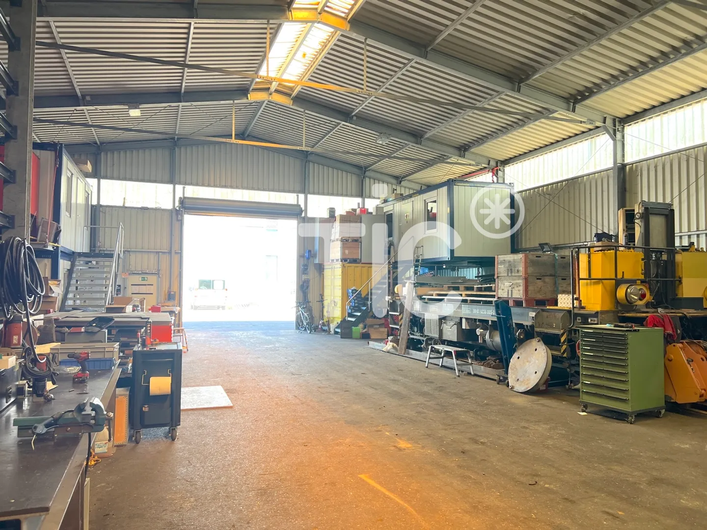 Magazzino, officina di 600 m2 in affitto a St-Aubin - Foto 2 di 5