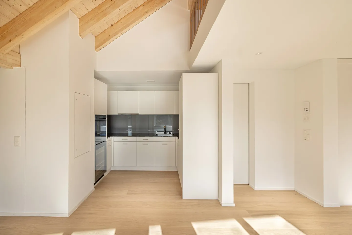 Exclusive 5.5-room new apartment in the heart of Domat/Ems ready for immediate occupancy - Photo 3 of 13