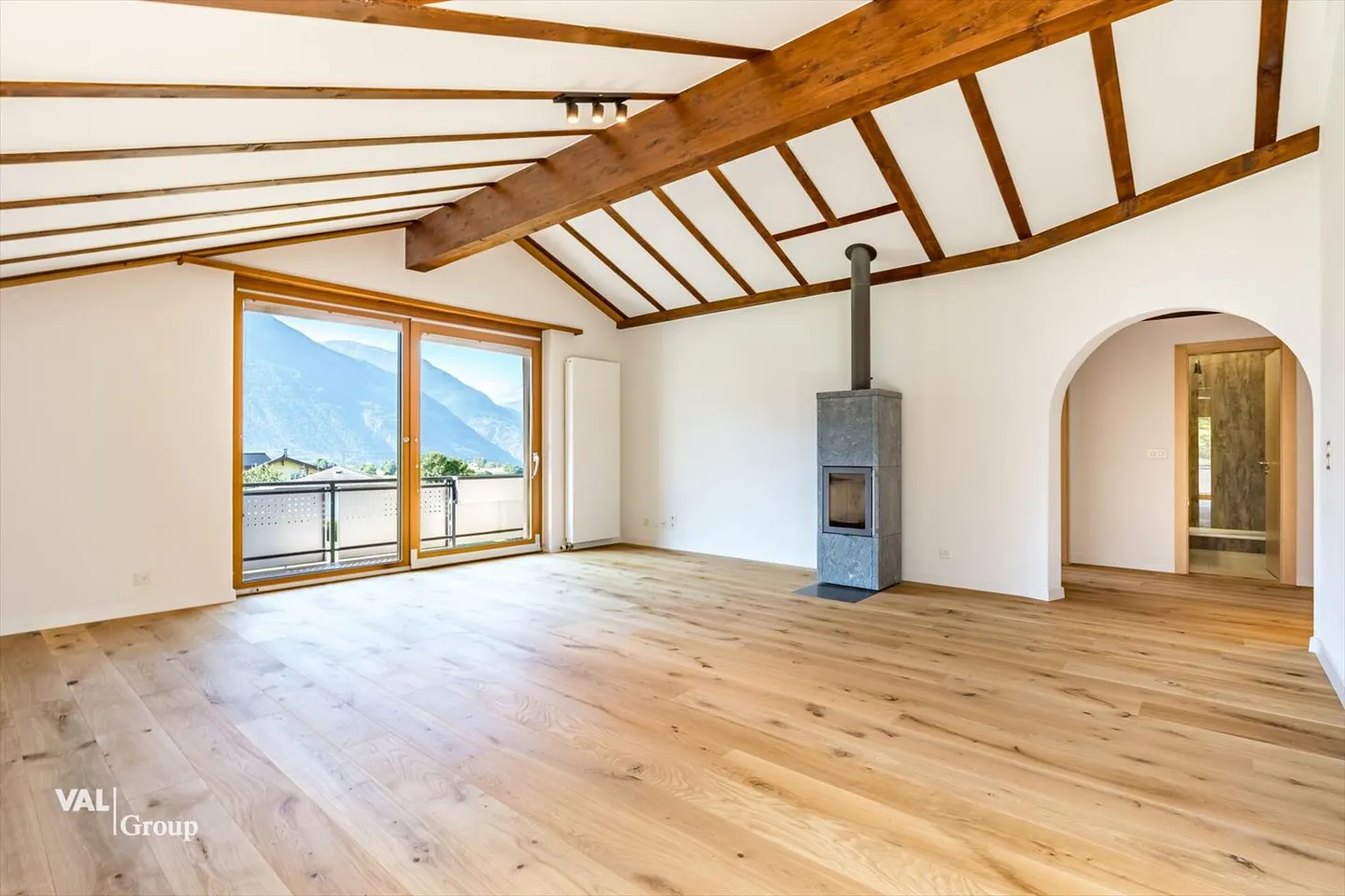 Top floor 6 rooms - Photo 5 of 13