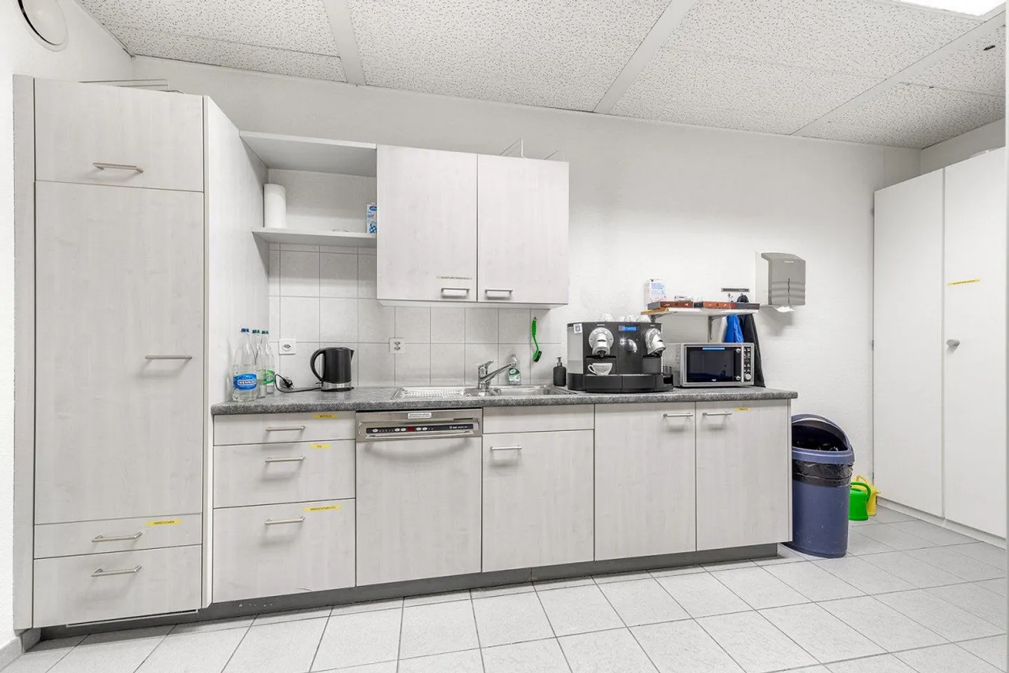 Geräumige Gewerbefläche in Altstetten - Foto 10 von 13