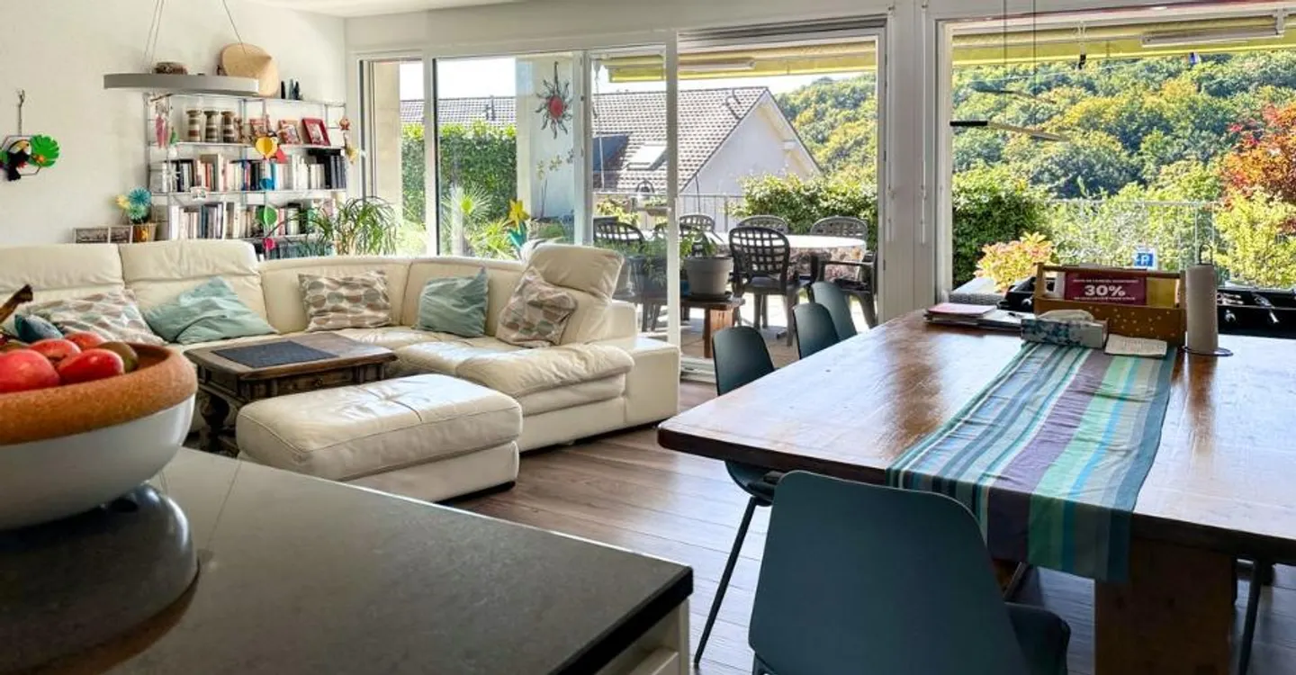 Appartement familial avec terrasse-jardin - Photo 3 sur 12