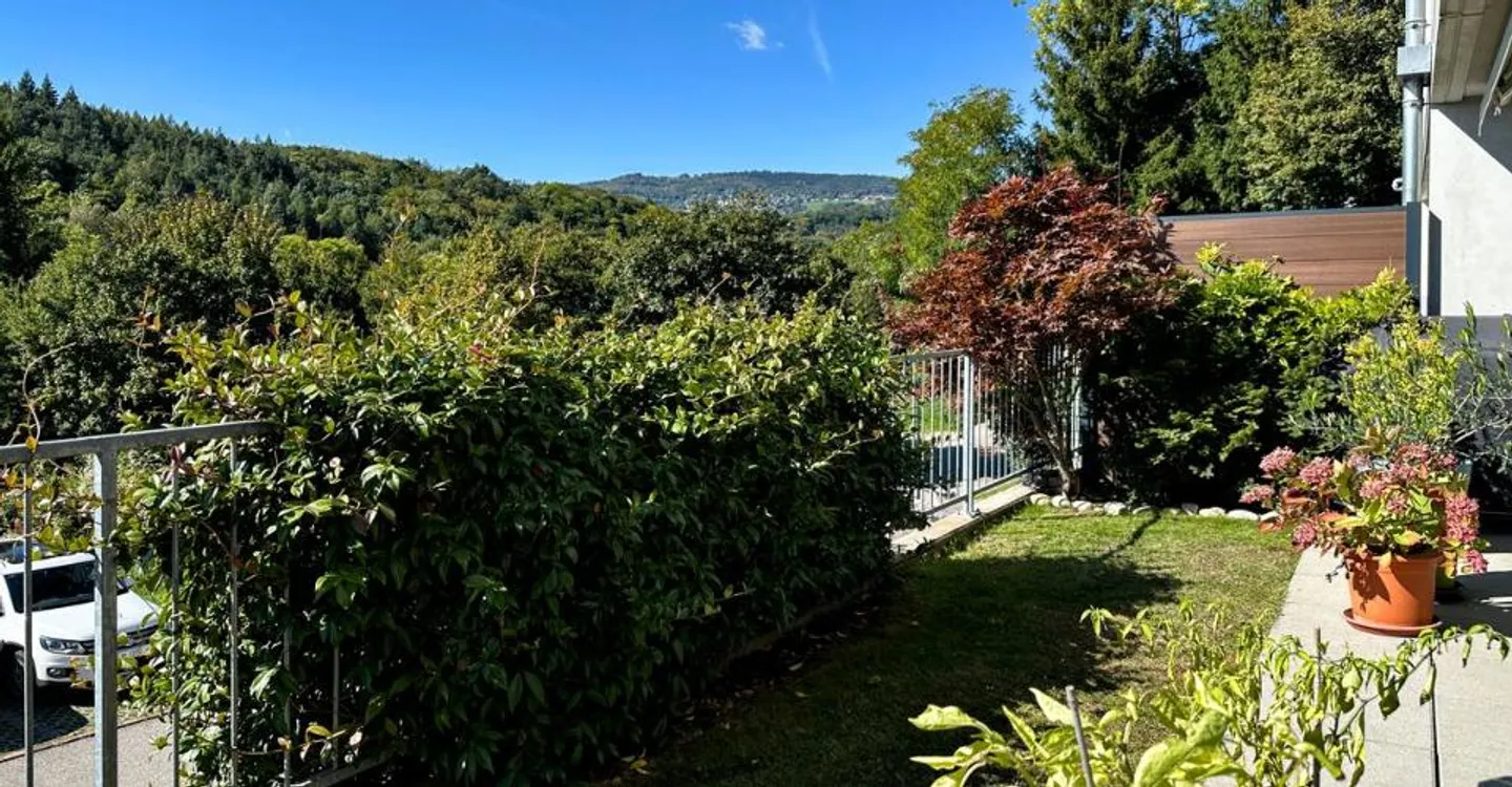 Appartement familial avec terrasse-jardin - Photo 10 sur 12