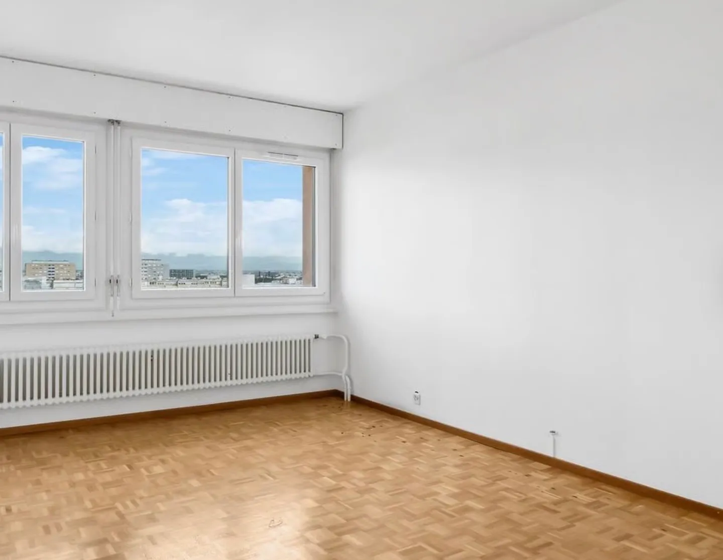 6-room apartment - Photo 4 of 8