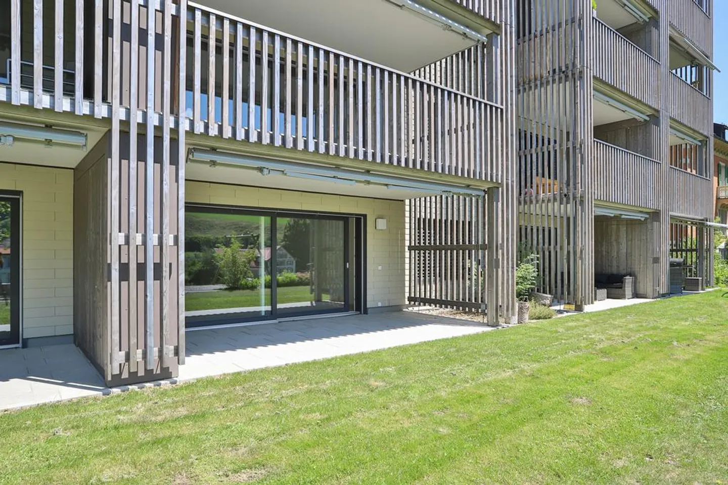 Charming 3.5 room apartment with terrace overlooking the mountains - Photo 9 of 12
