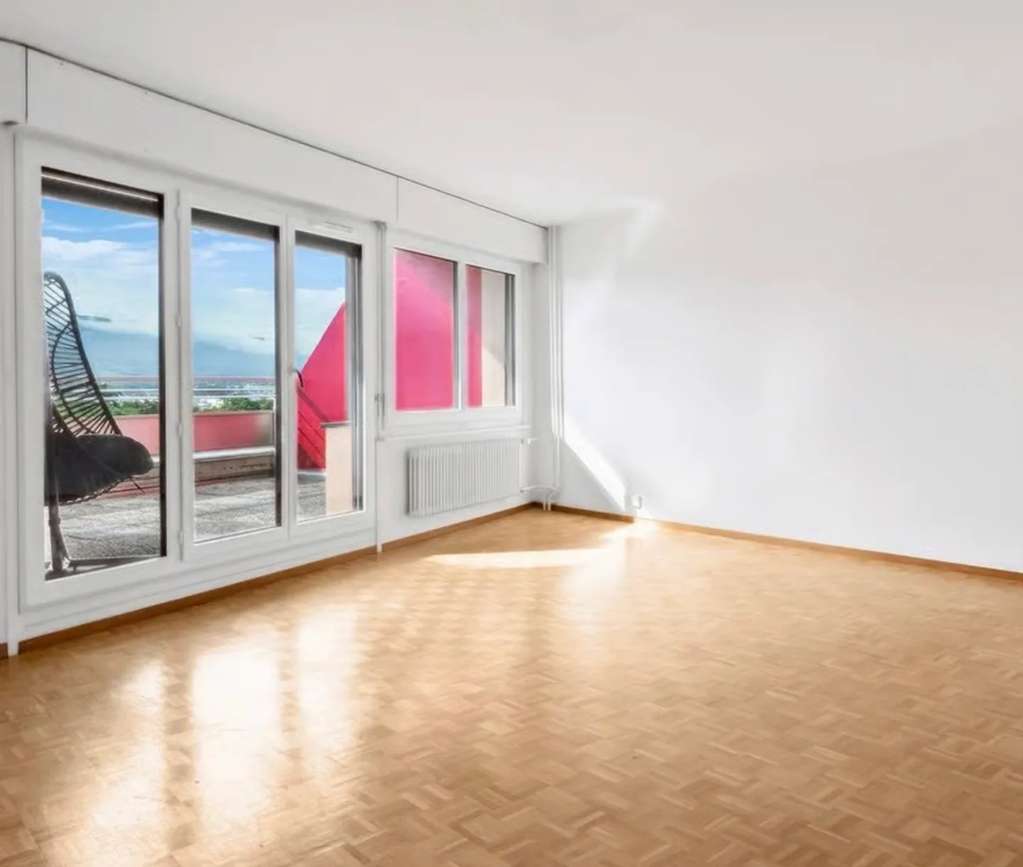 6-room apartment - Photo 3 of 8