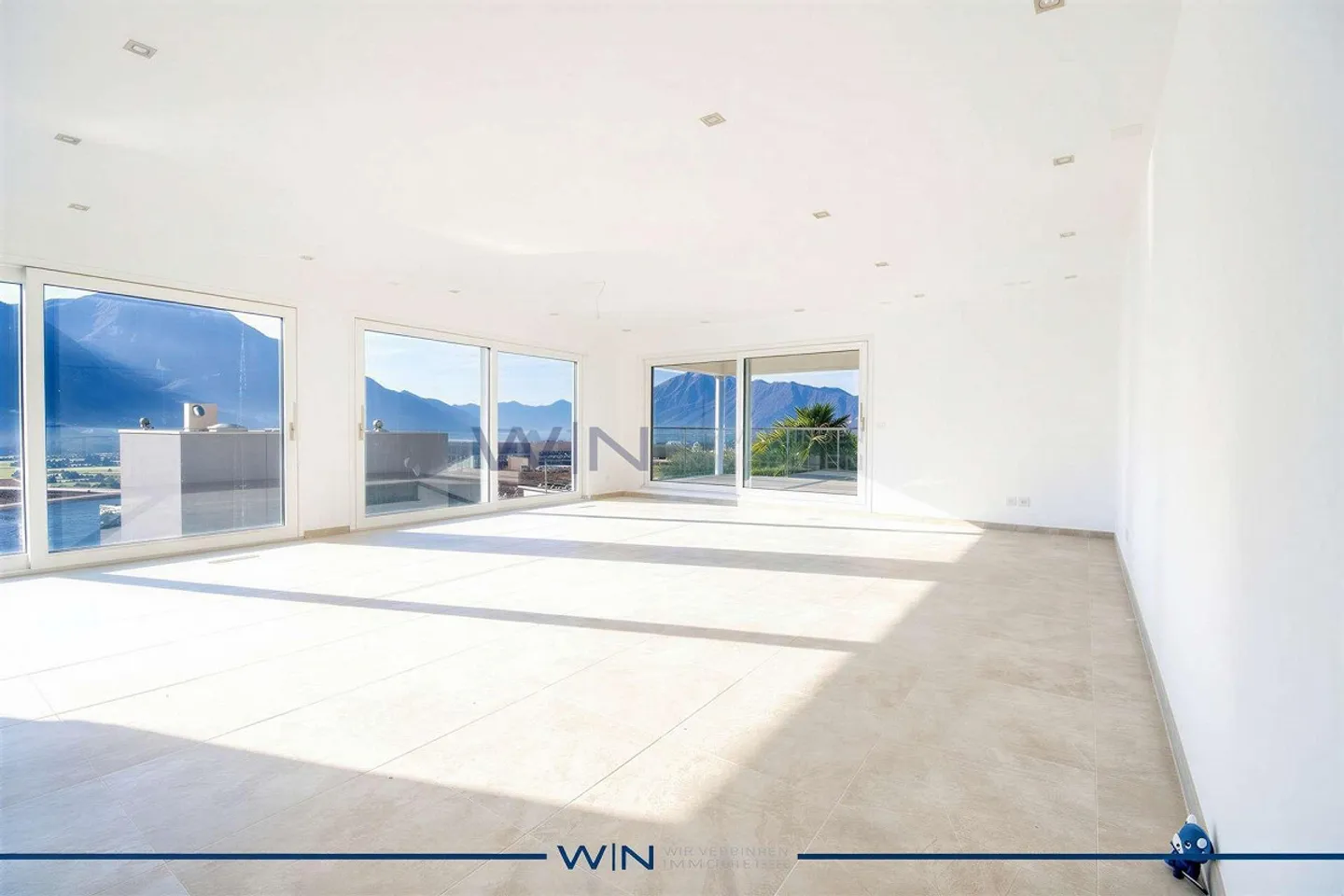 Luxuriöses Einfamilienhaus - Foto 1 von 13