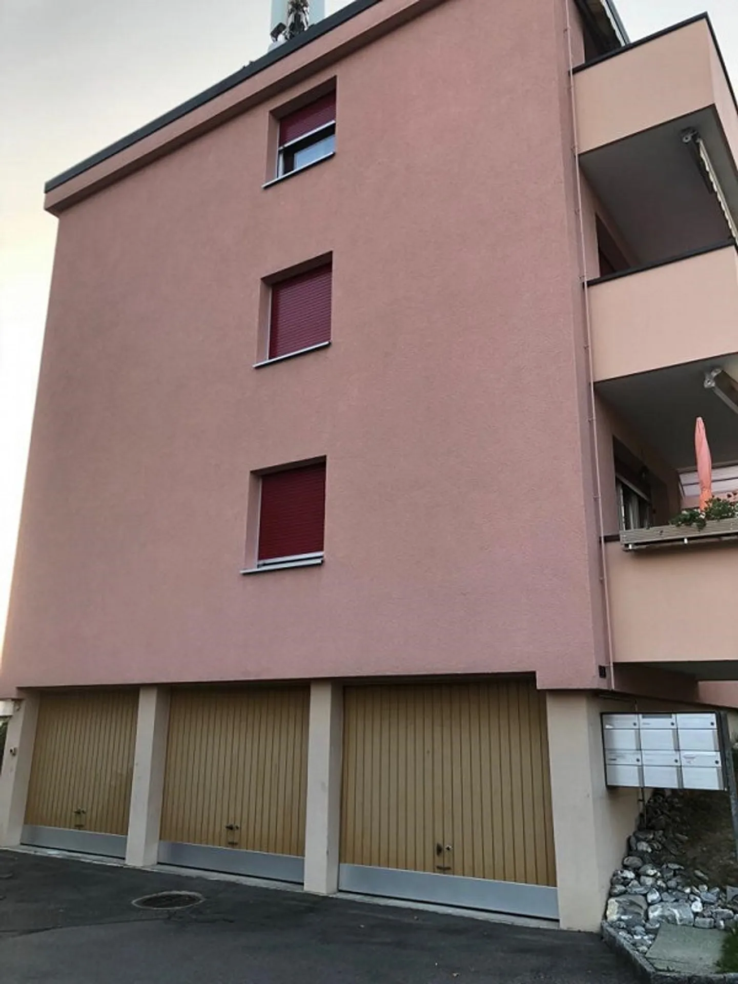 4.5 Zimmer Wohnung mit Balkon - Foto 1 von 11